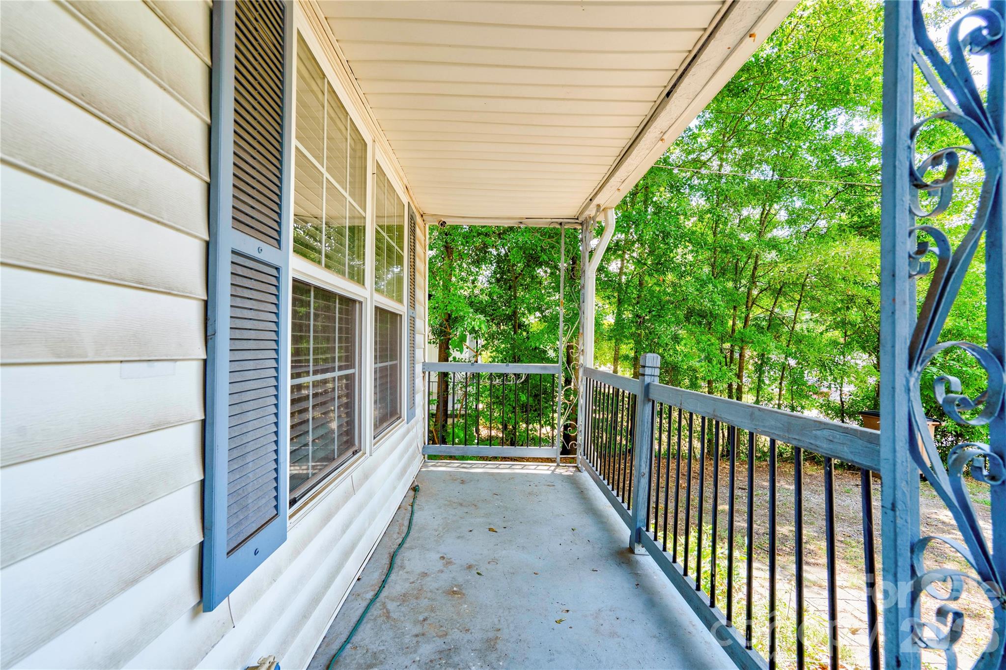 811 Kings Road — Shelby