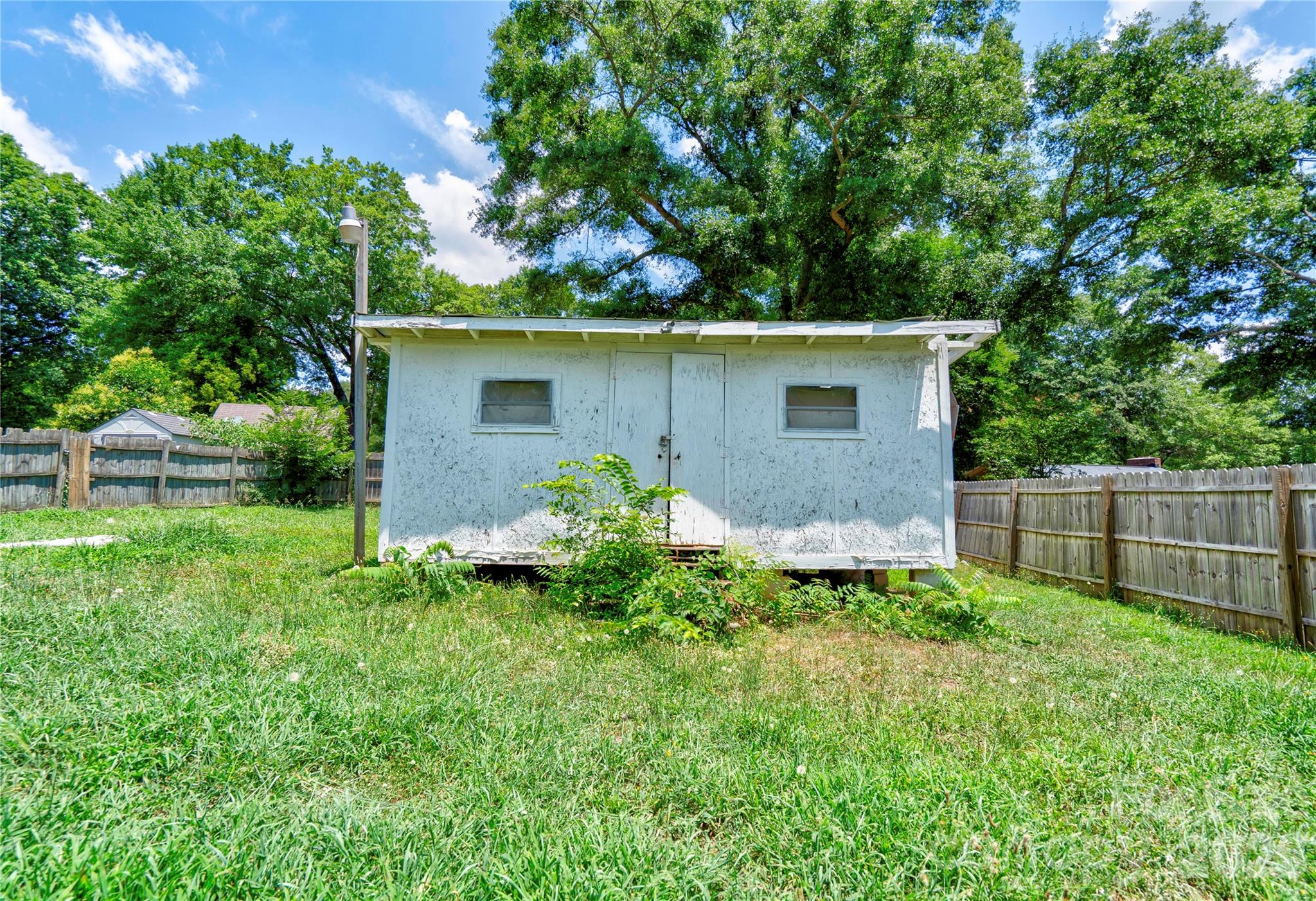 811 Kings Road — Shelby