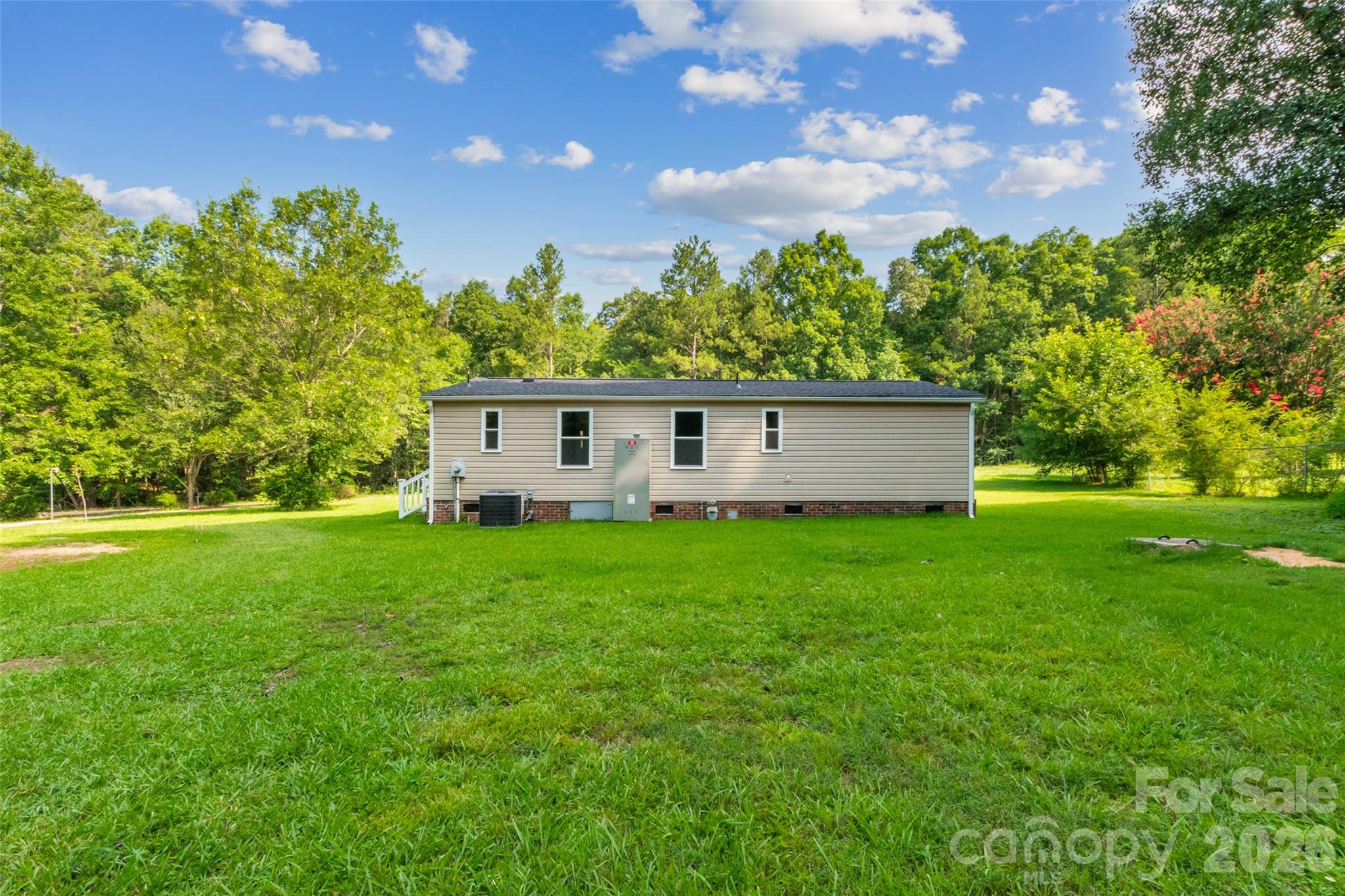 1882 Williams Circle — Lancaster