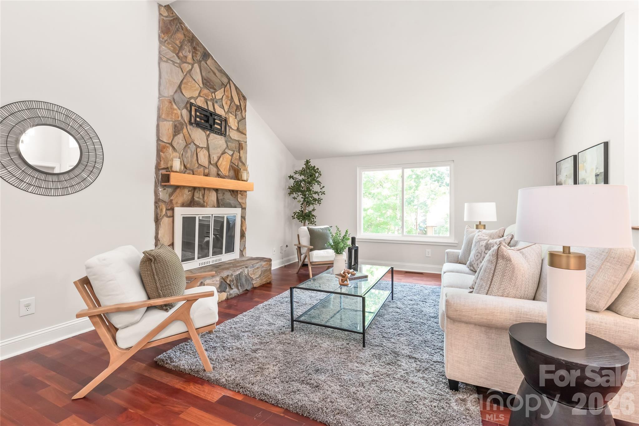 10129 Eagle Court — Charlotte
