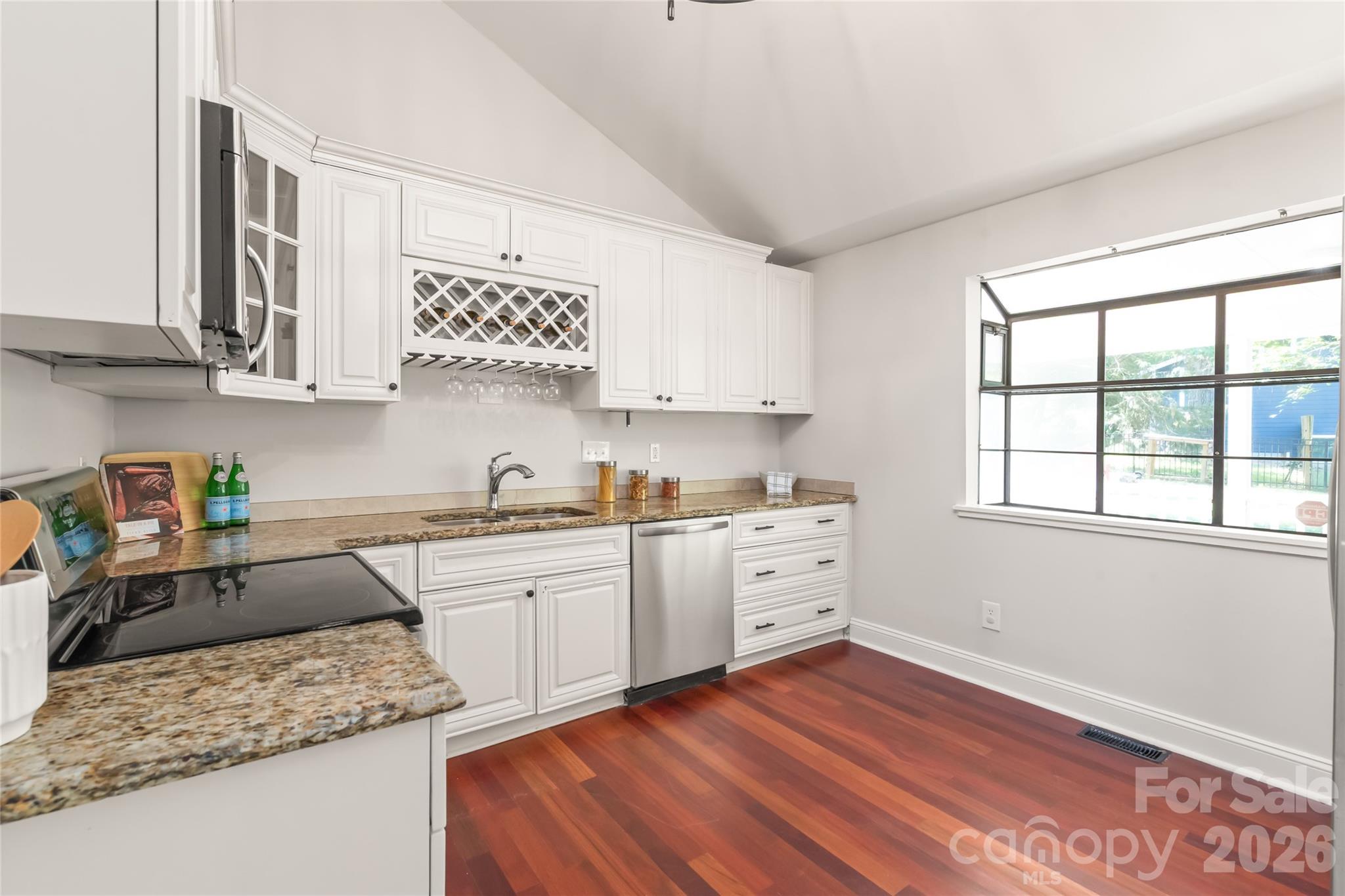 10129 Eagle Court — Charlotte