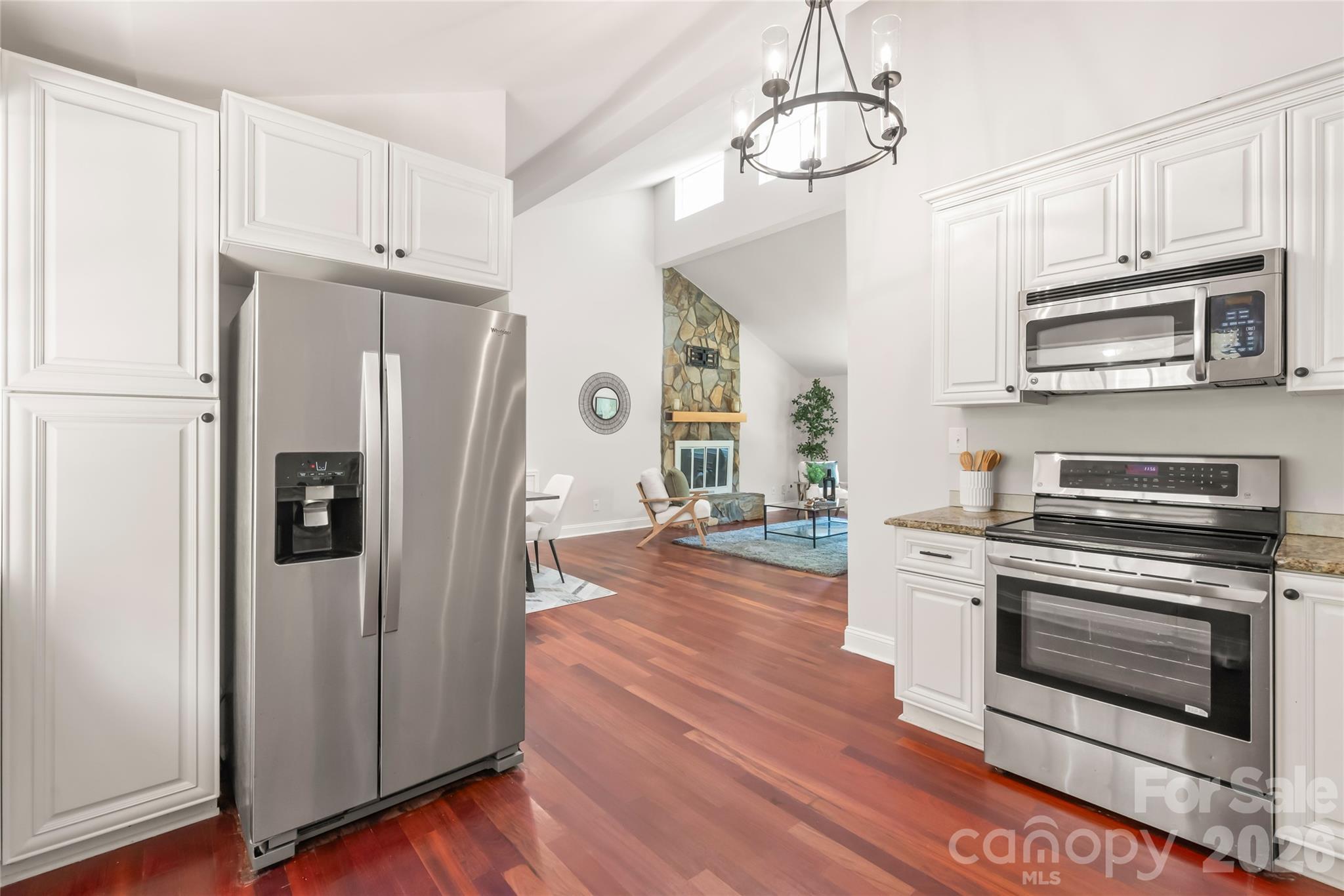 10129 Eagle Court — Charlotte