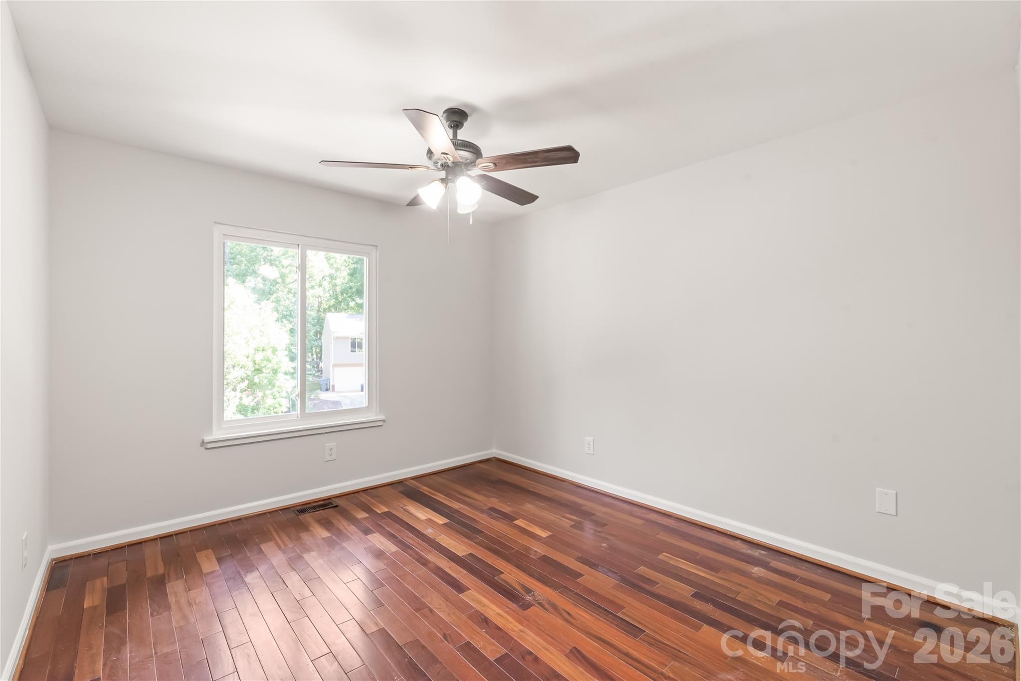 10129 Eagle Court — Charlotte
