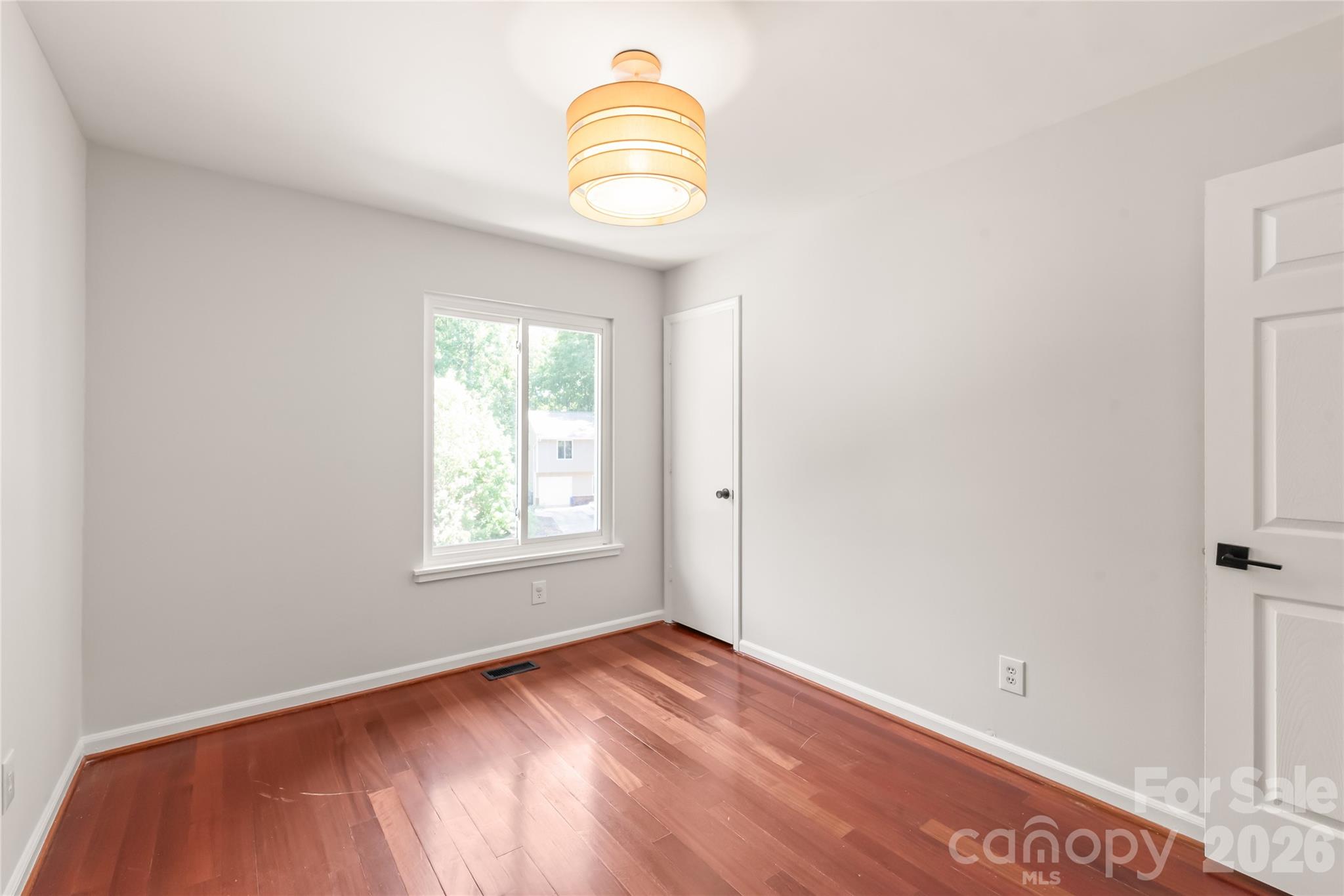 10129 Eagle Court — Charlotte