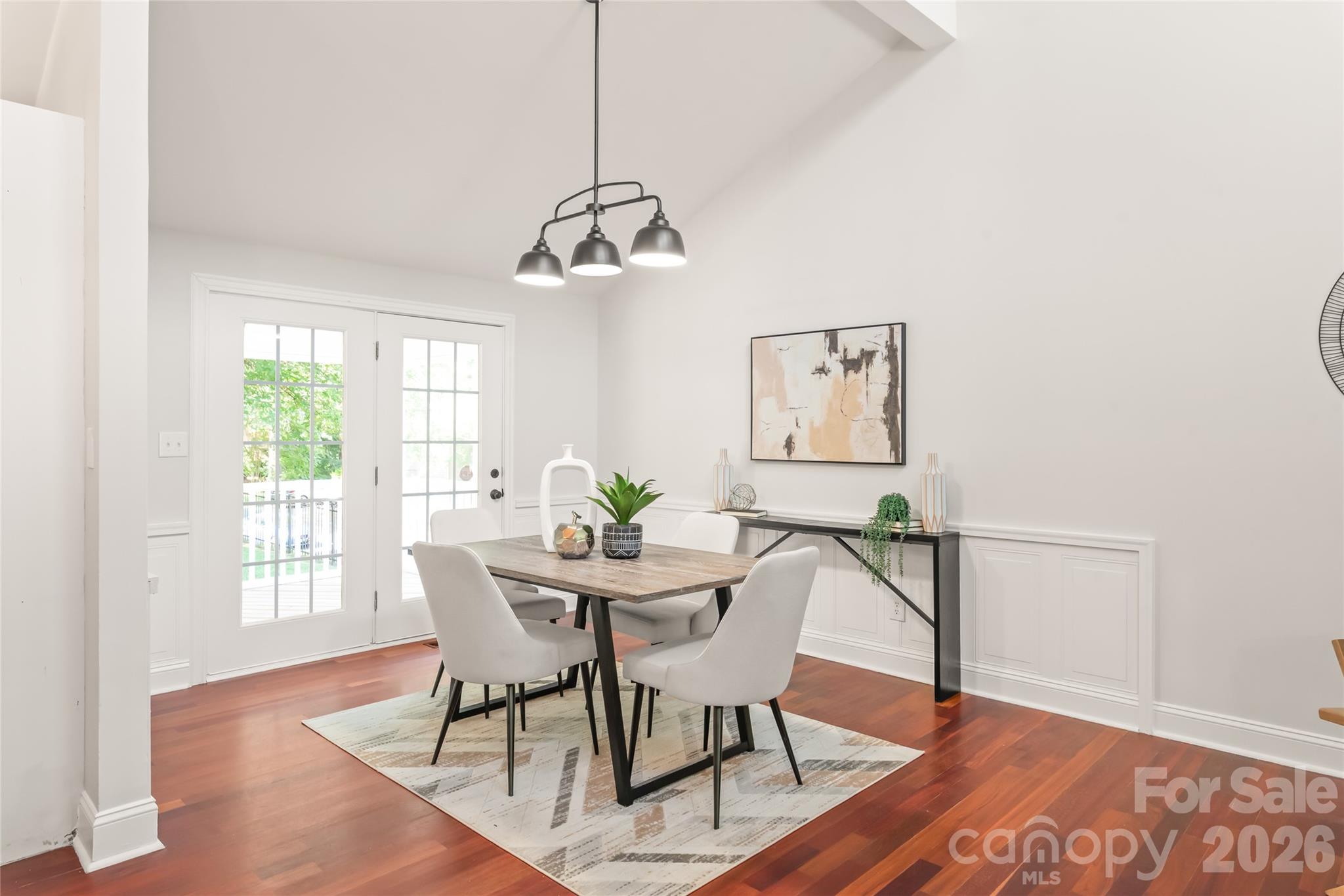 10129 Eagle Court — Charlotte