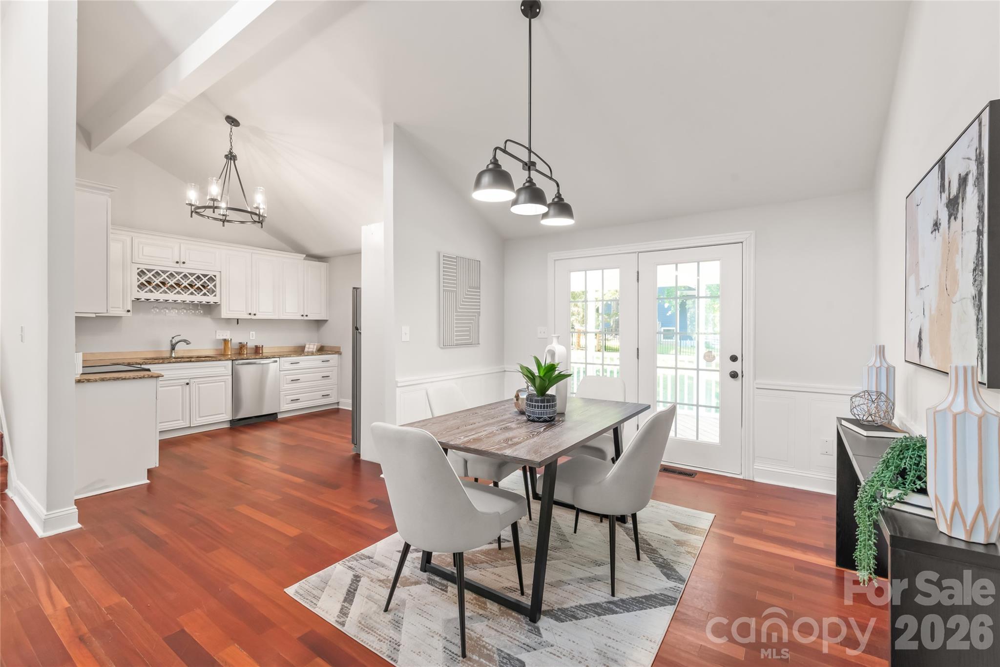10129 Eagle Court — Charlotte