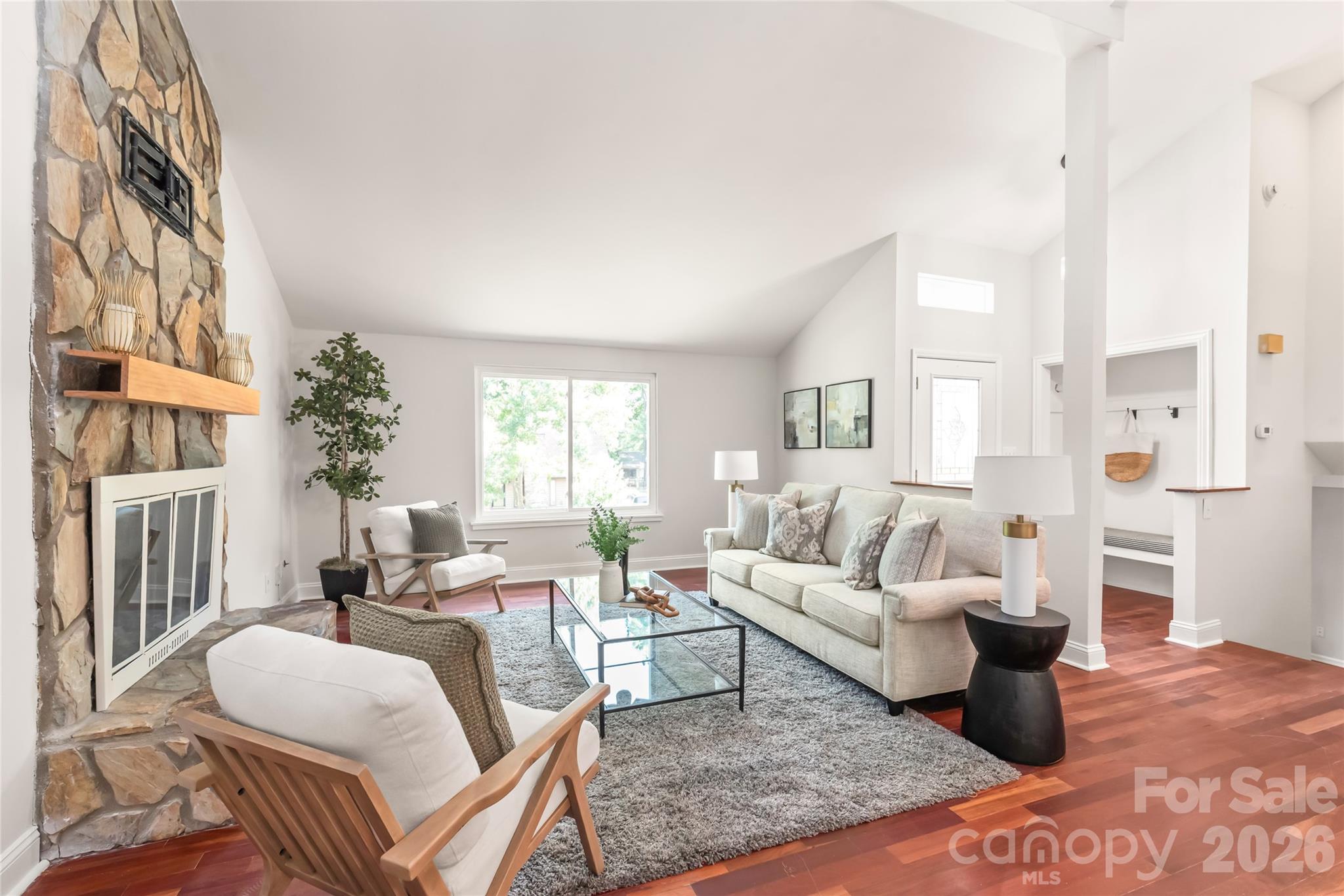 10129 Eagle Court — Charlotte