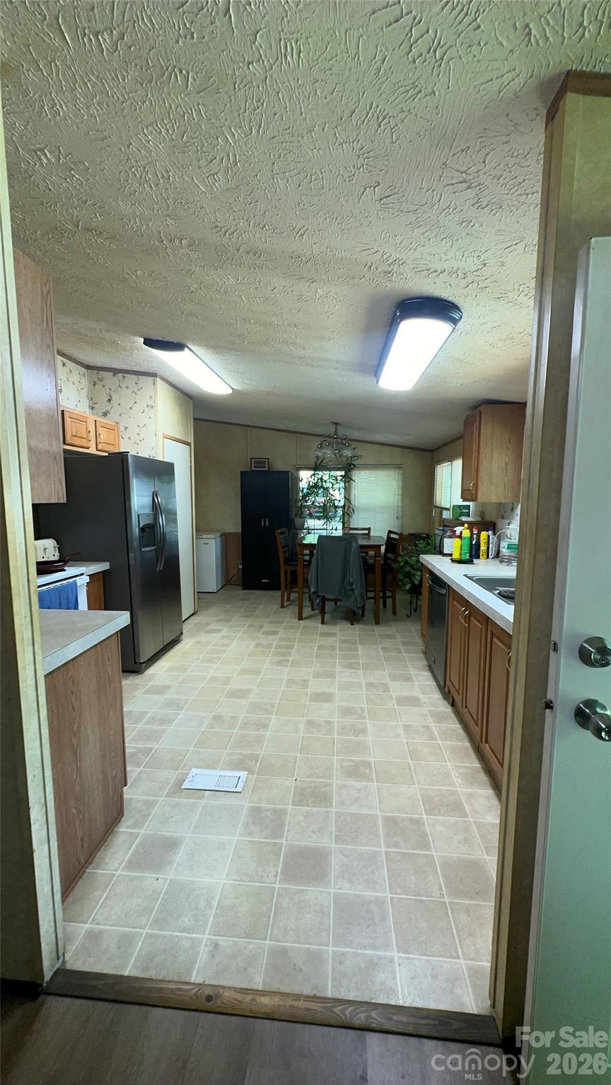 294 E Lester Lane — Hendersonville
