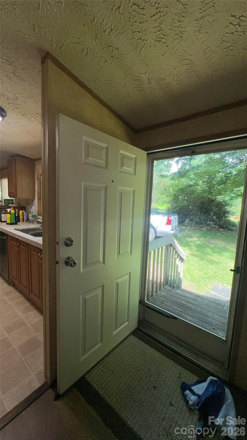 294 E Lester Lane — Hendersonville