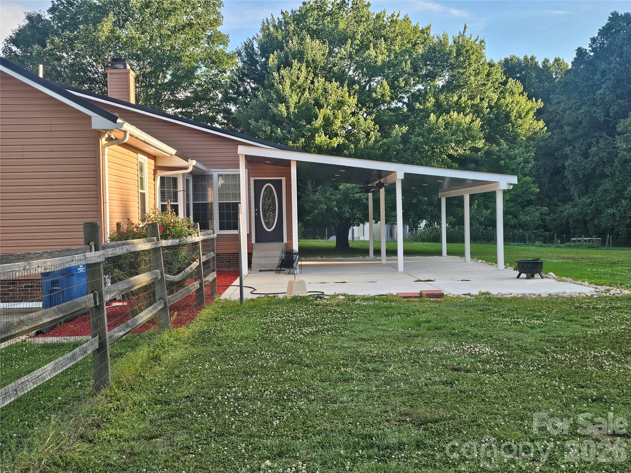 4650 NC 801 Highway — Woodleaf