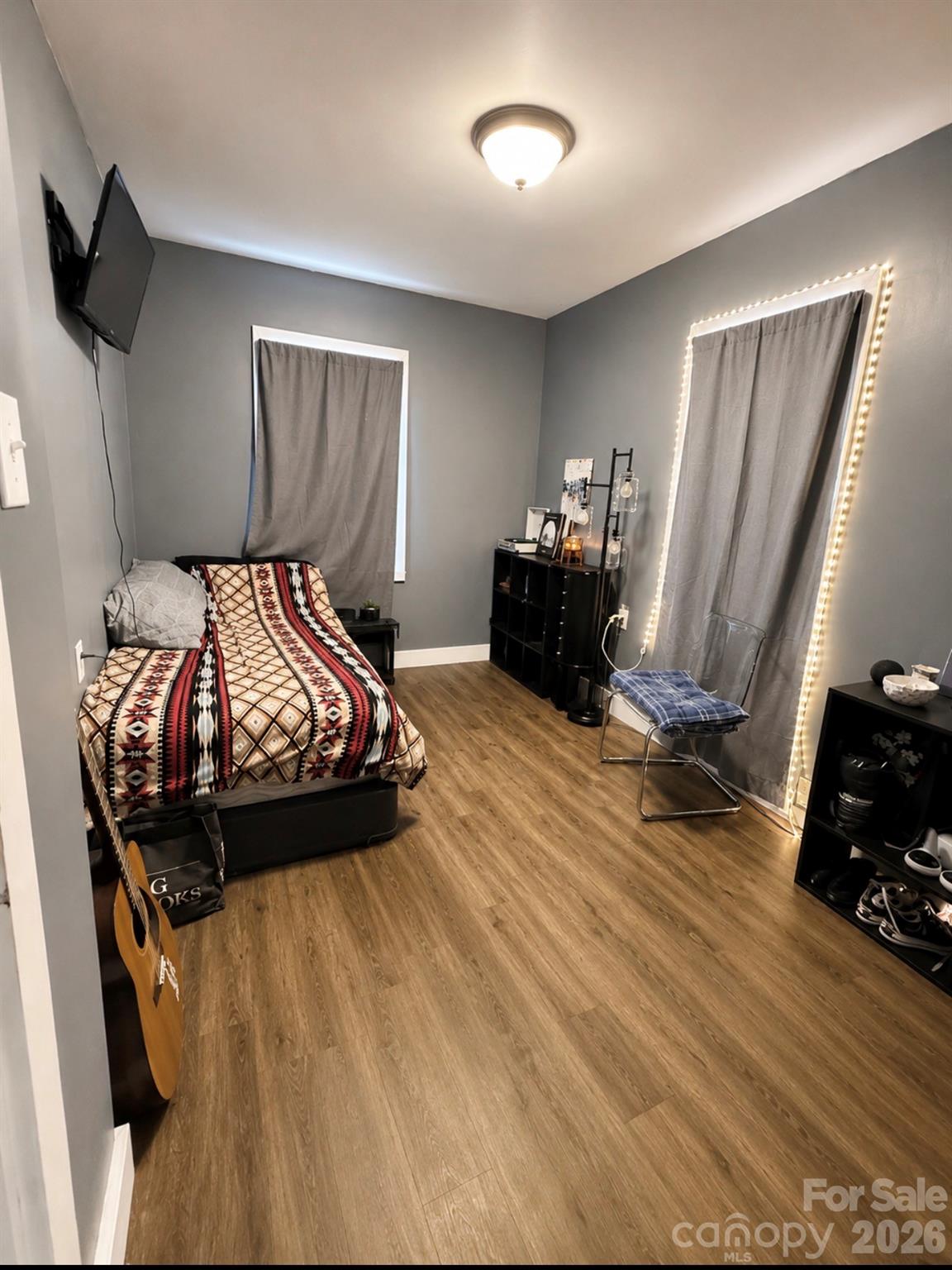 525 Shinn Circle — Norwood