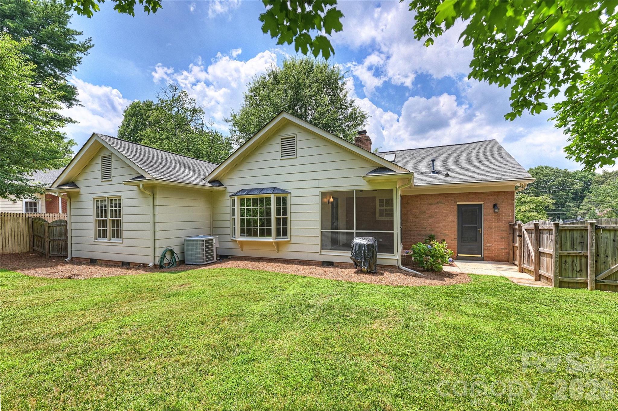 4307 Glenfall Avenue — Charlotte