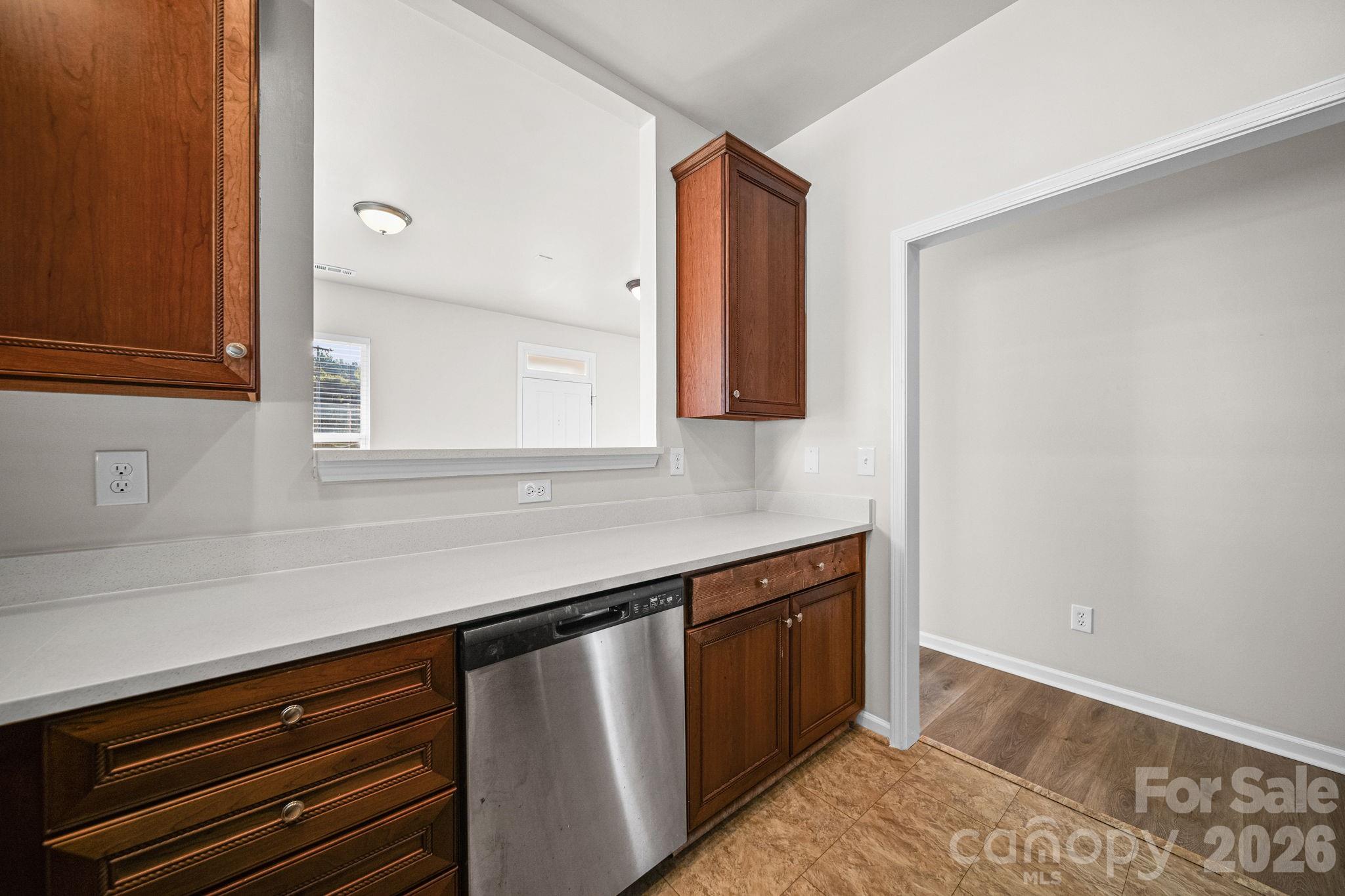 4104 Vance Road N — Huntersville