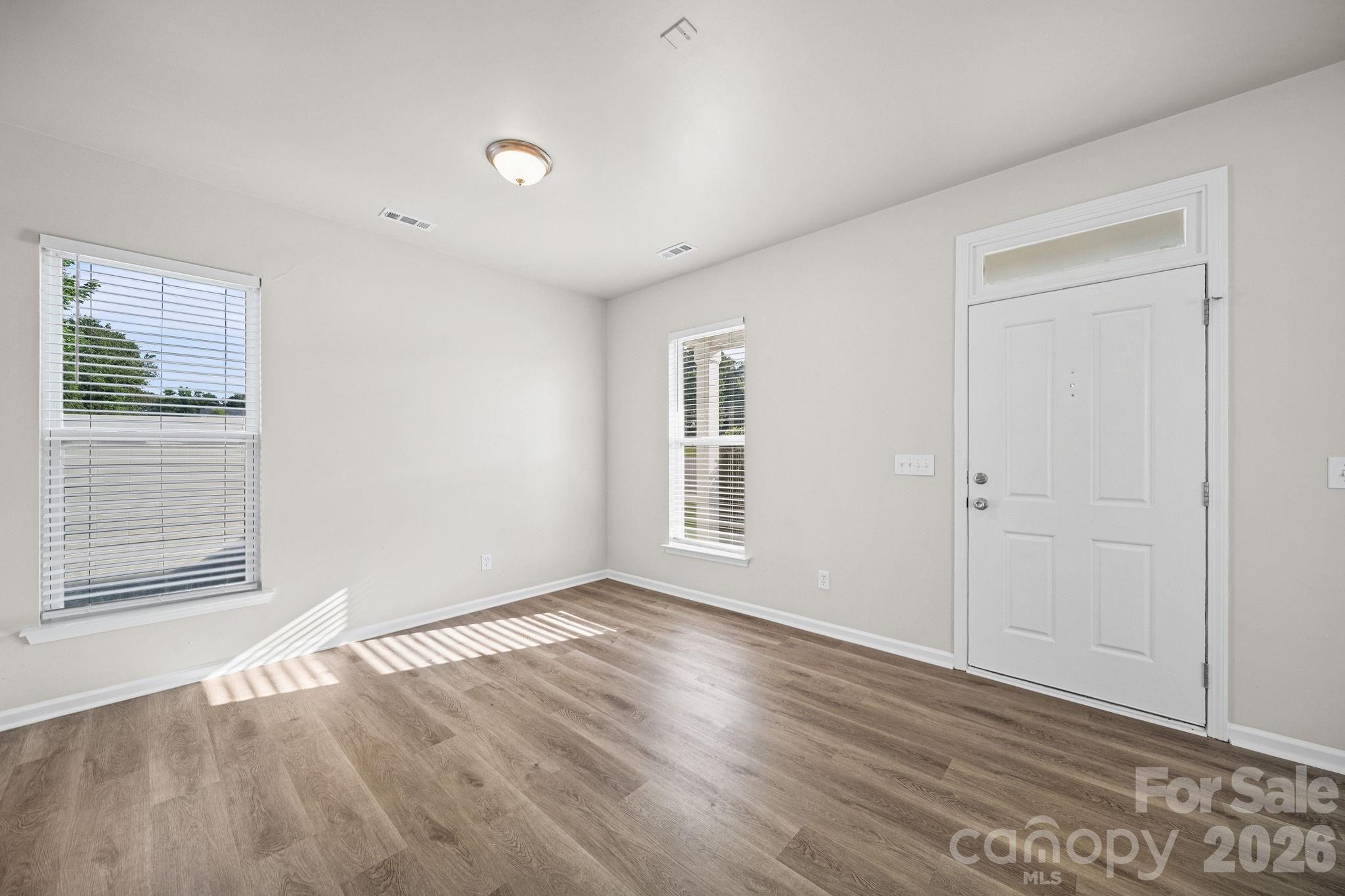4104 Vance Road N — Huntersville