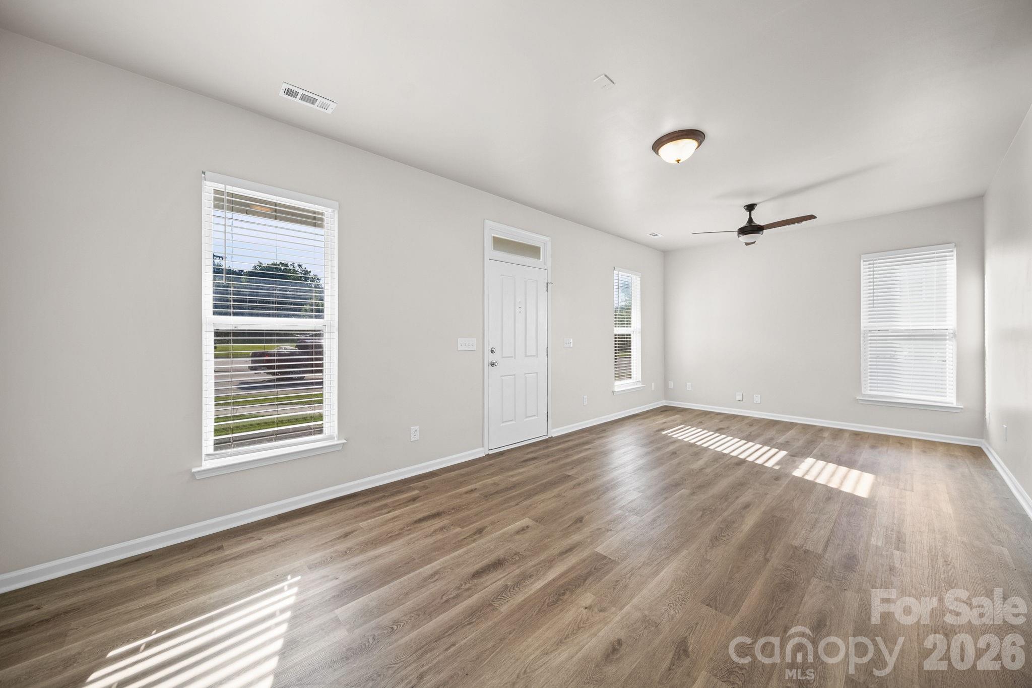 4104 Vance Road N — Huntersville
