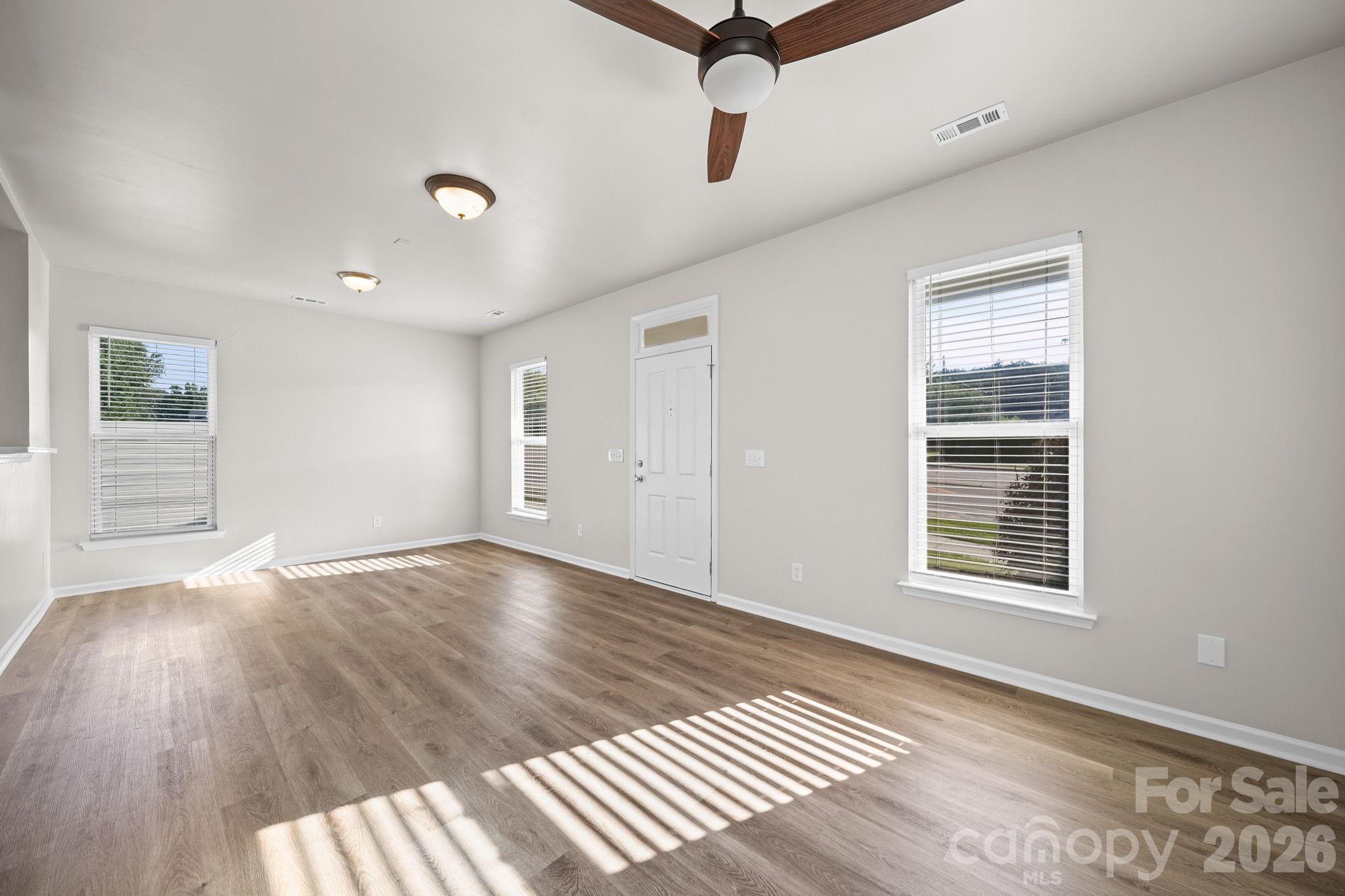 4104 Vance Road N — Huntersville