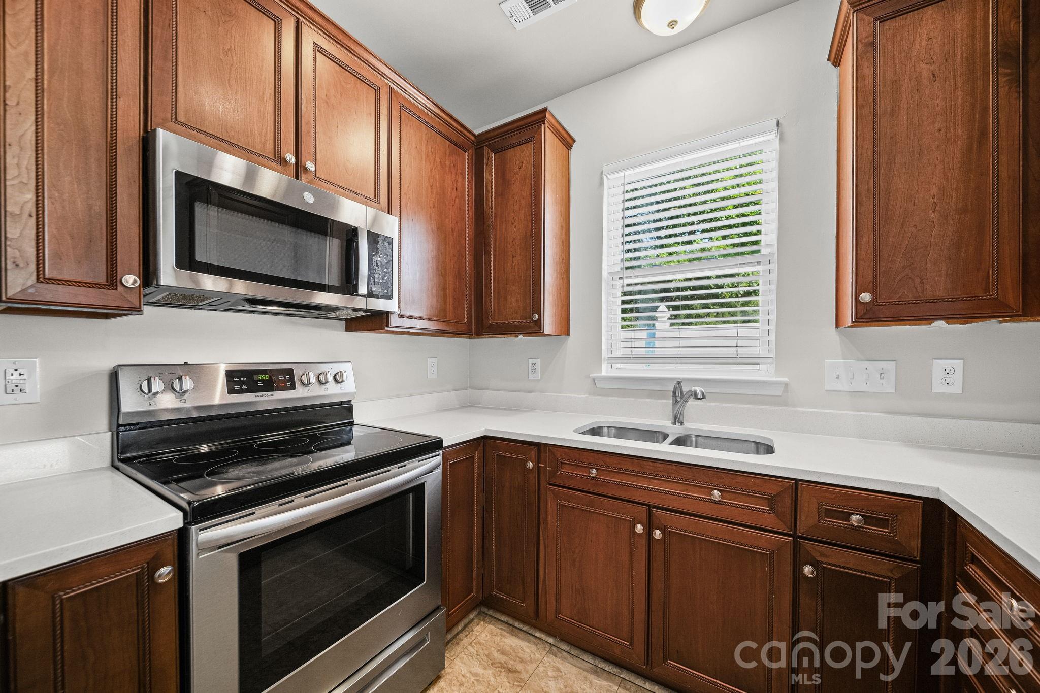 4104 Vance Road N — Huntersville