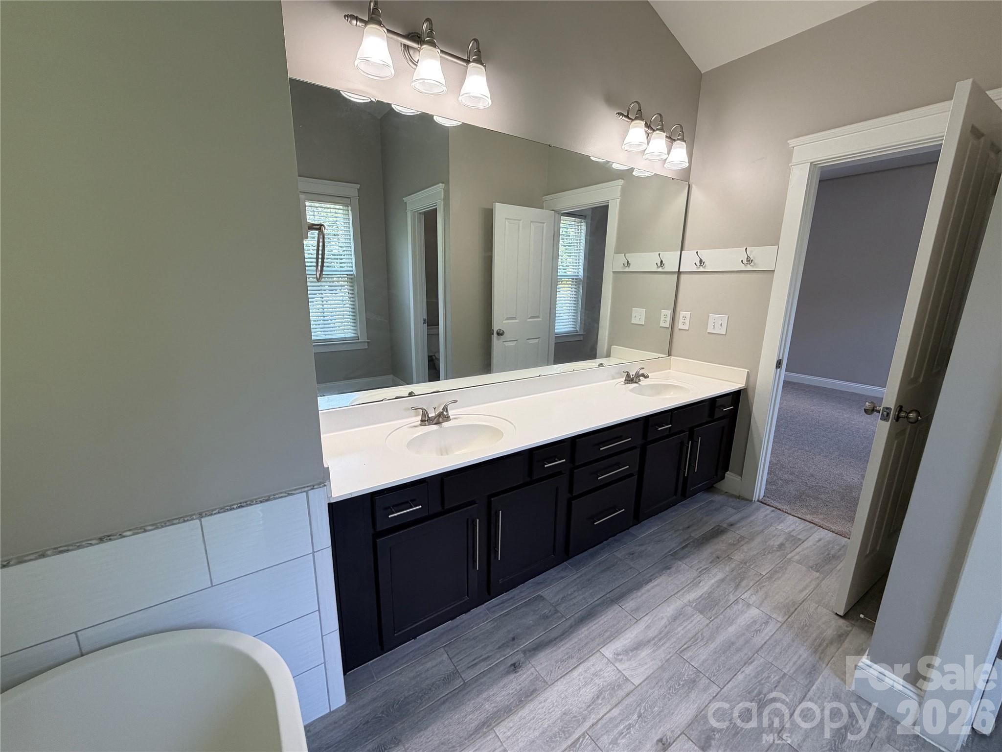 7416 Lochrein Ridge Drive — Huntersville