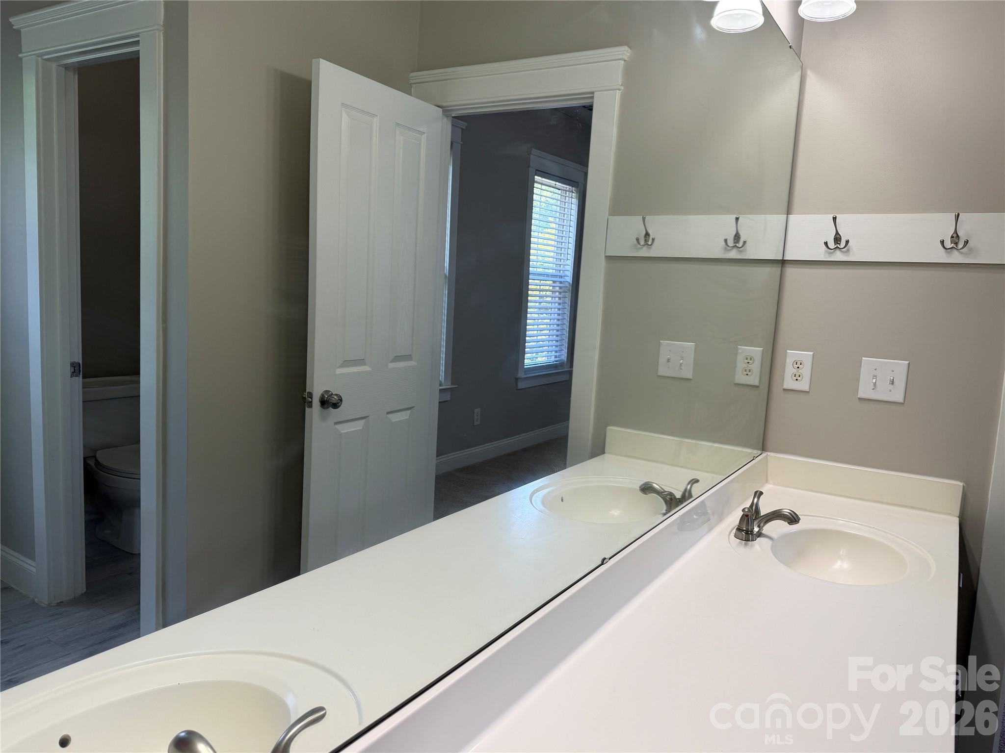7416 Lochrein Ridge Drive — Huntersville