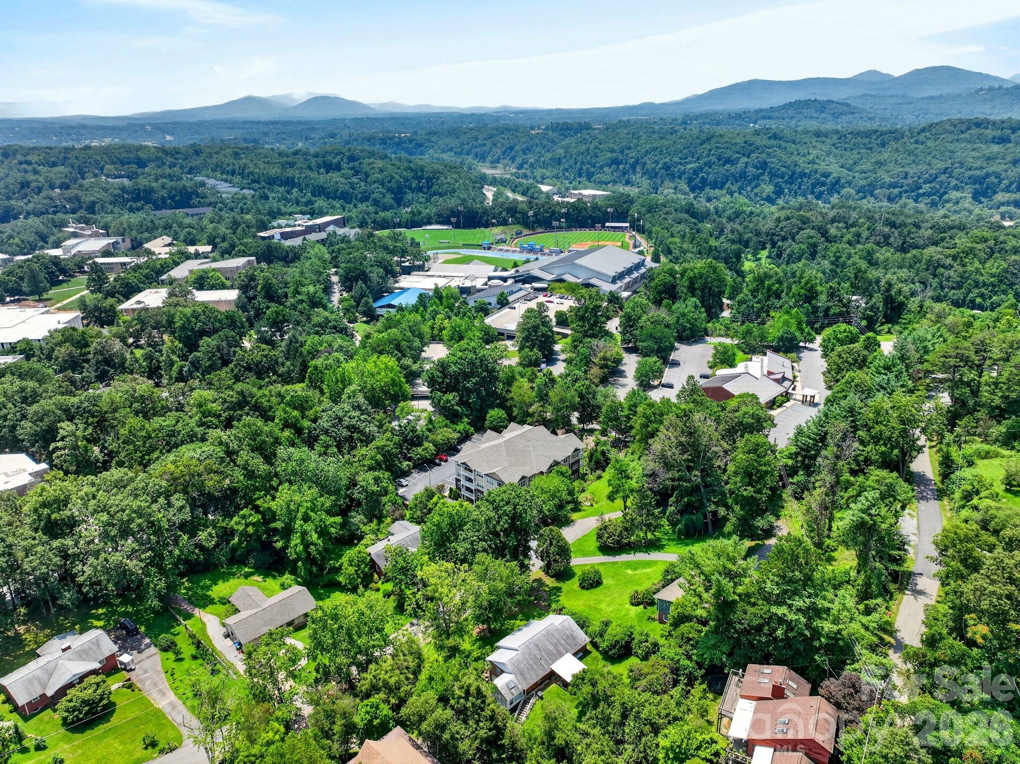 40 Hyannis Drive #202 — Asheville