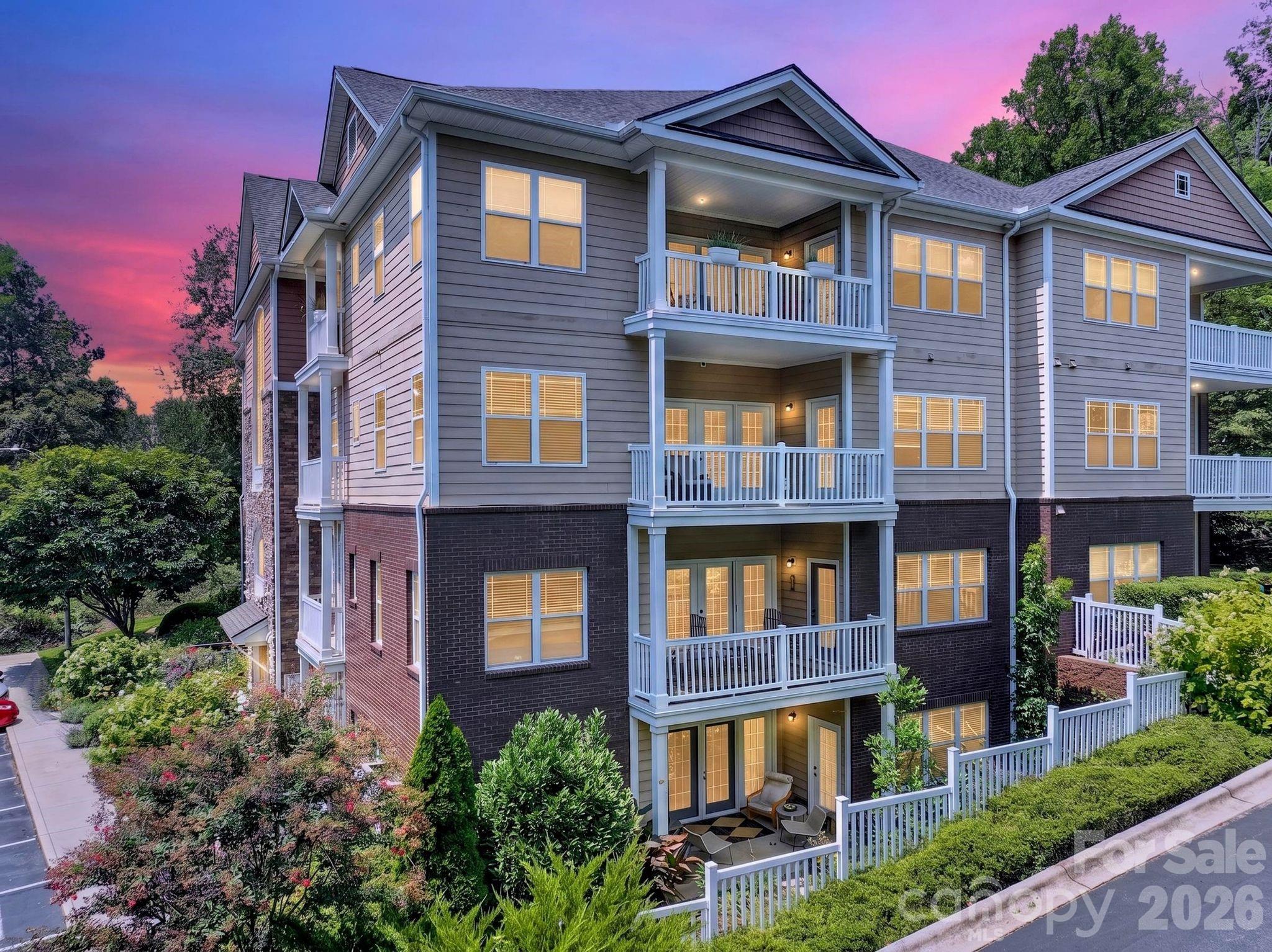 40 Hyannis Drive #202 — Asheville