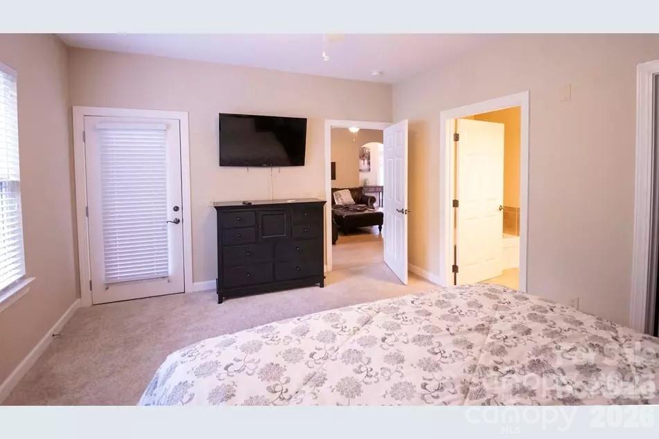 40 Hyannis Drive #202 — Asheville