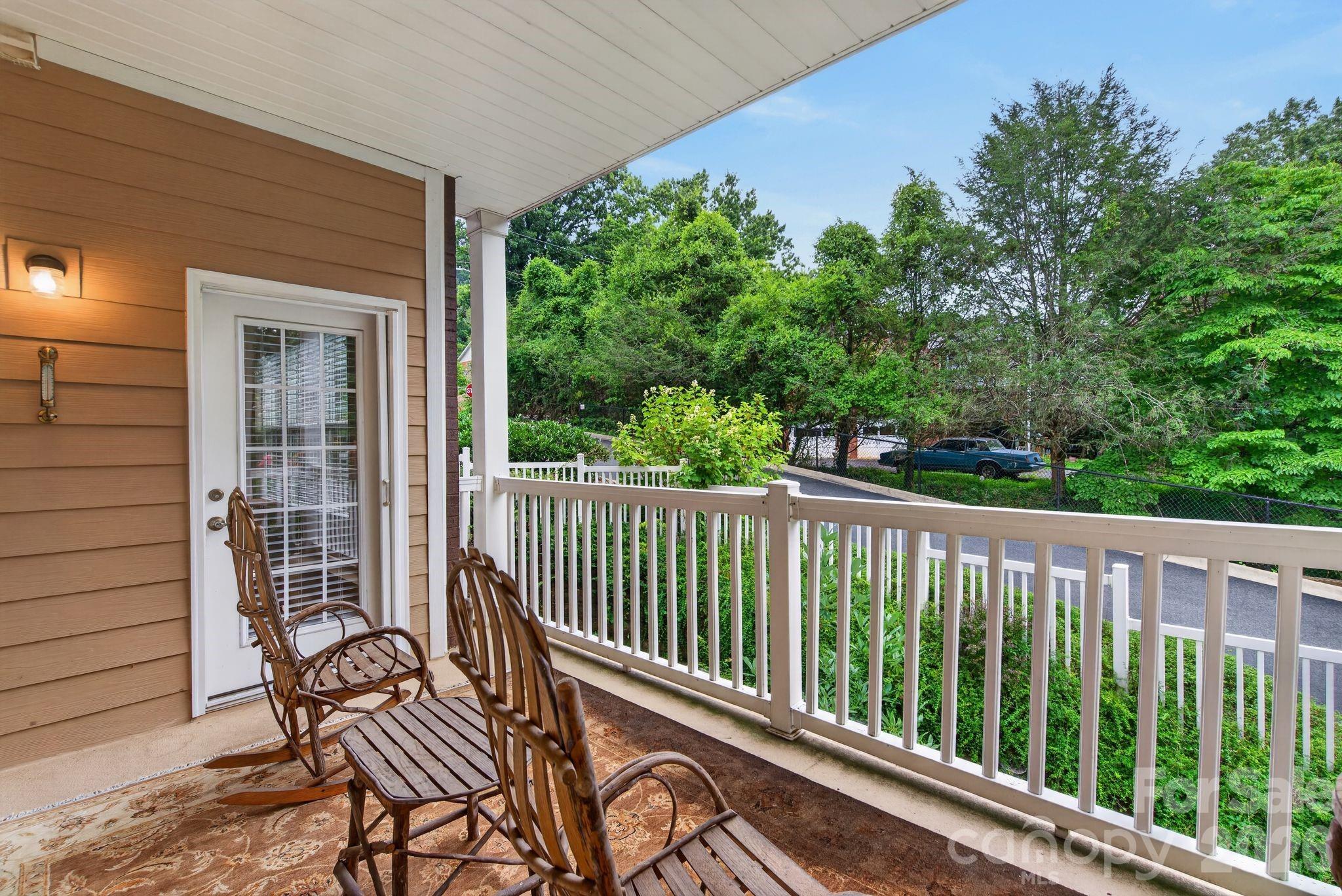 40 Hyannis Drive #202 — Asheville