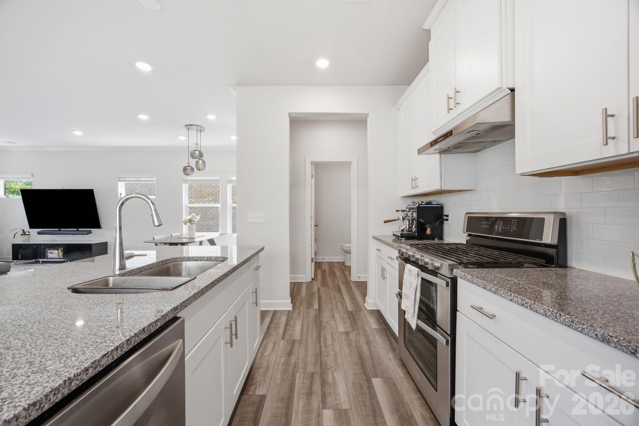 1218 Colgher Street — Charlotte