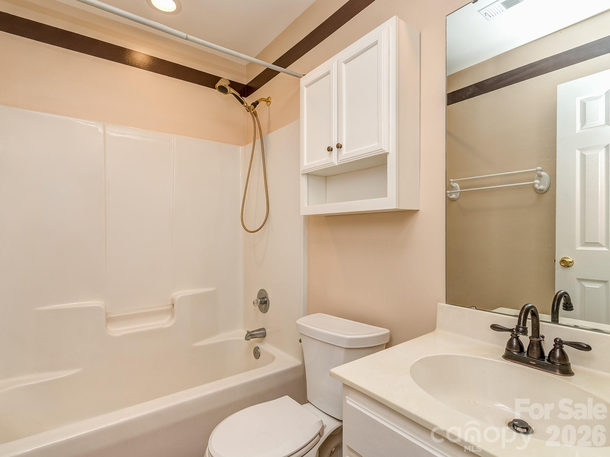 13050 Planters Row Drive — Charlotte