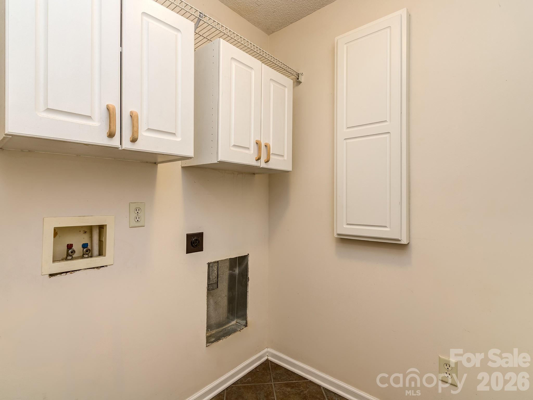 13050 Planters Row Drive — Charlotte