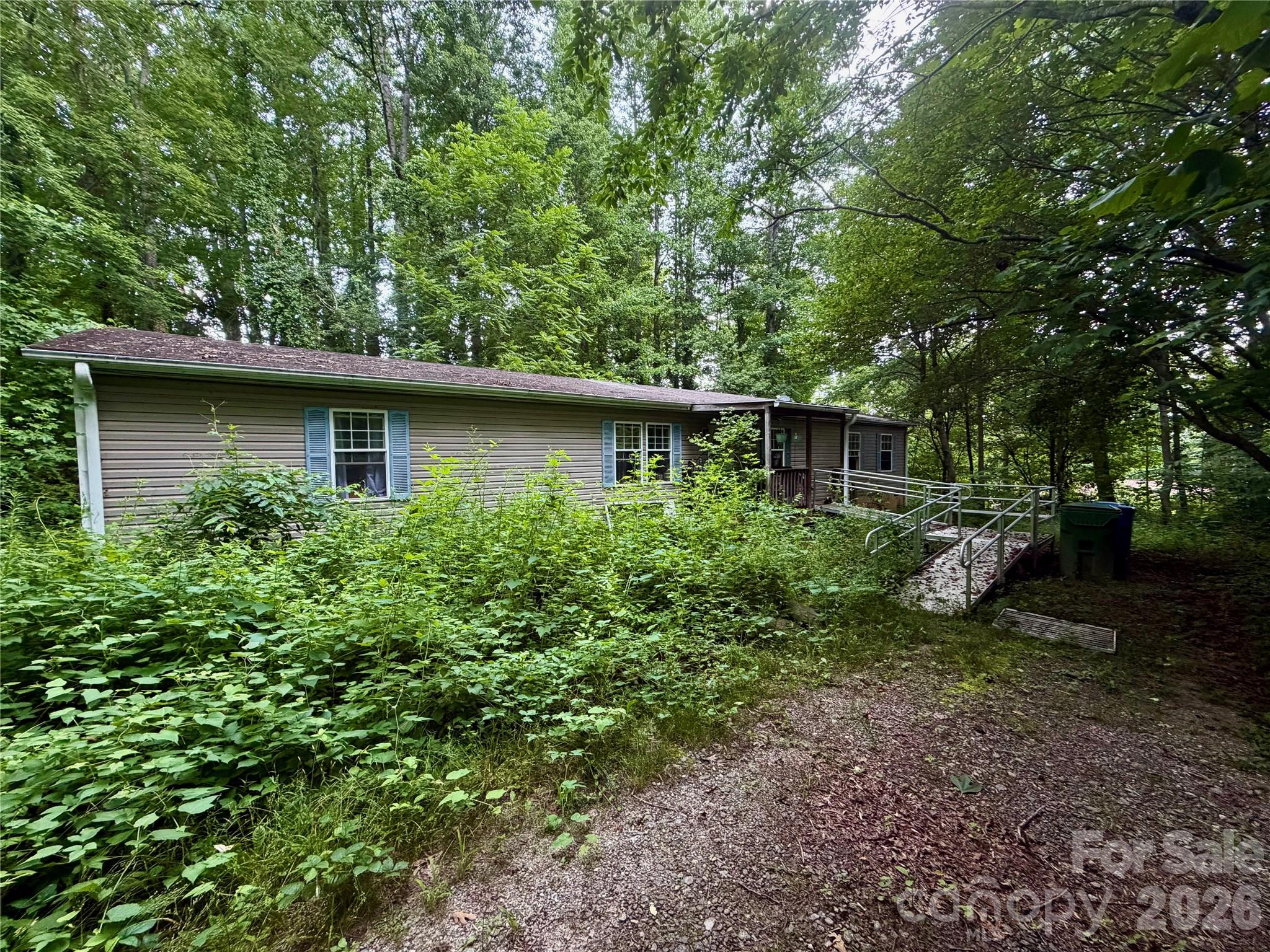 549 Caribou Road — Asheville