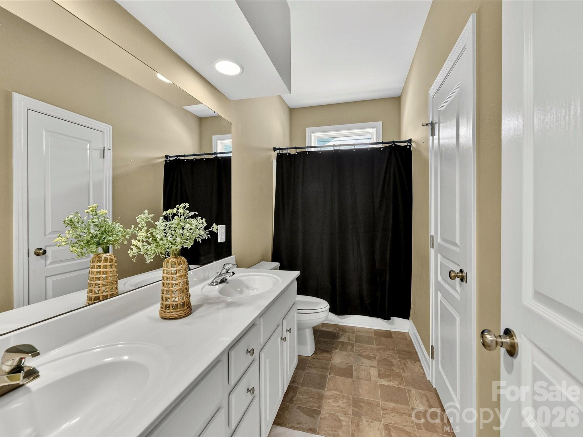 18814 Coachmans Trace — Cornelius
