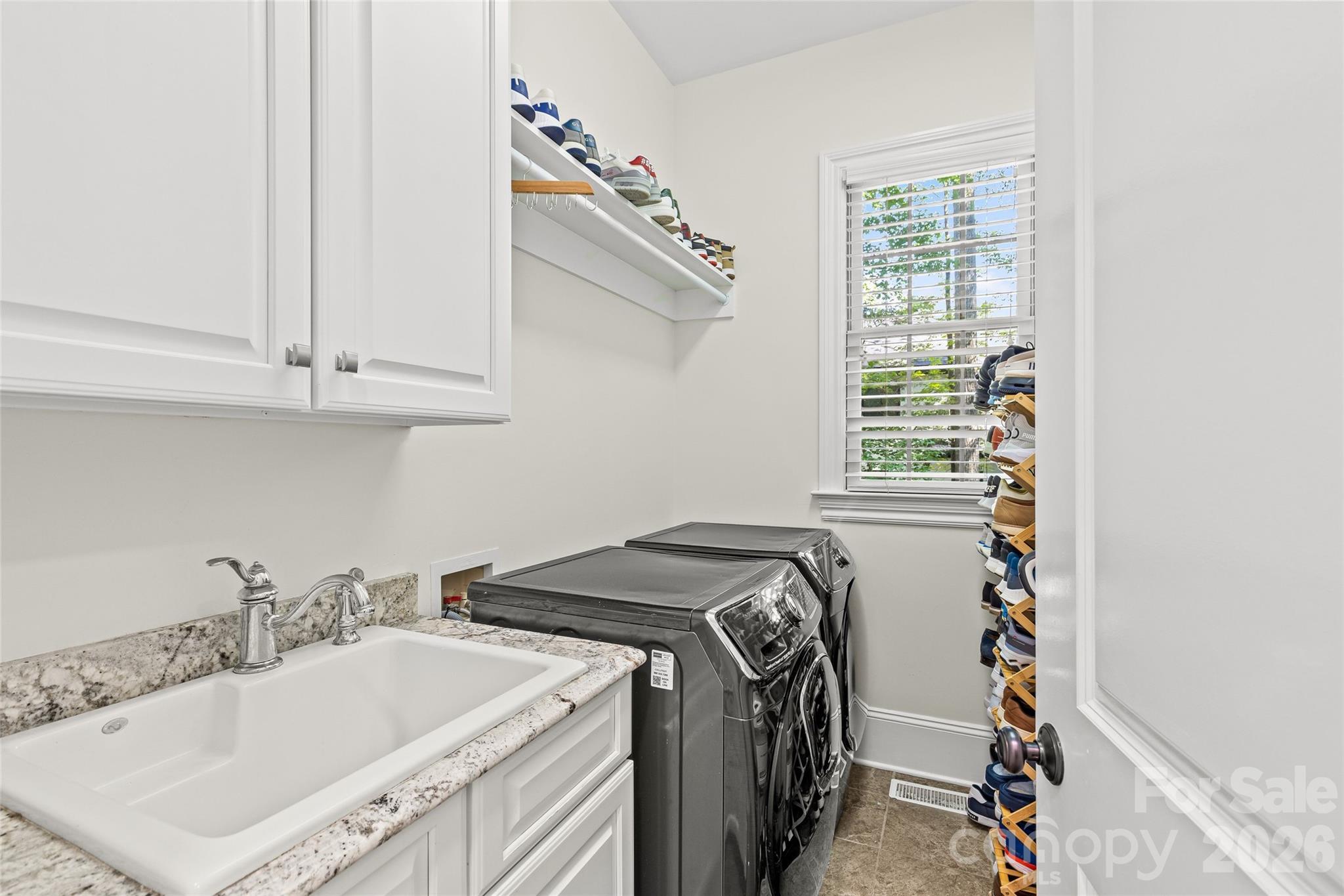 3030 Ashford Glen Drive — Matthews