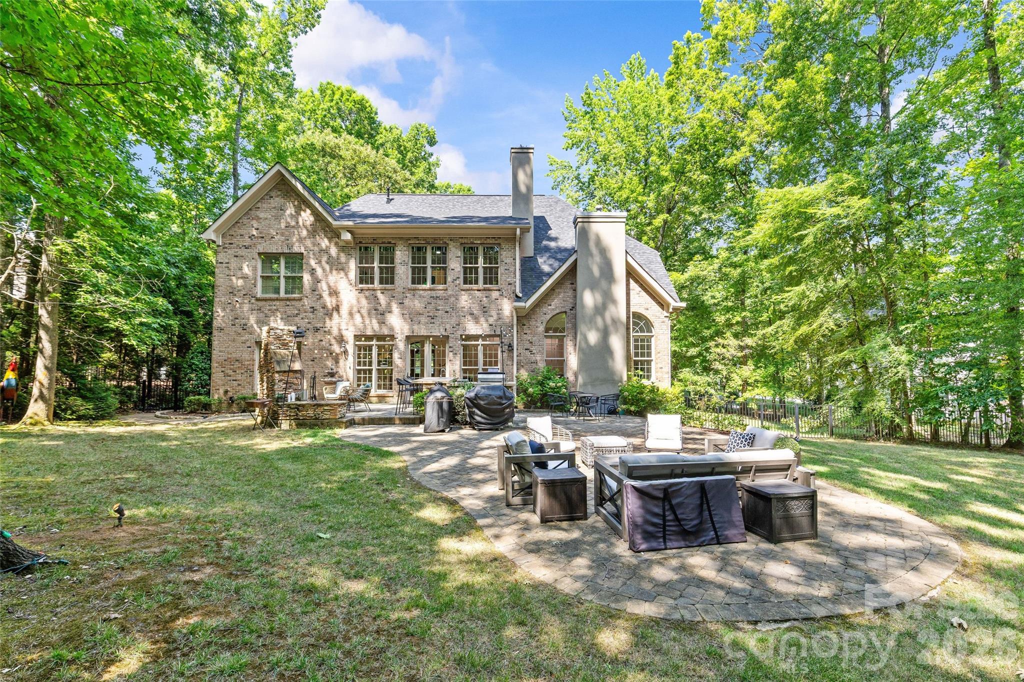 3030 Ashford Glen Drive — Matthews