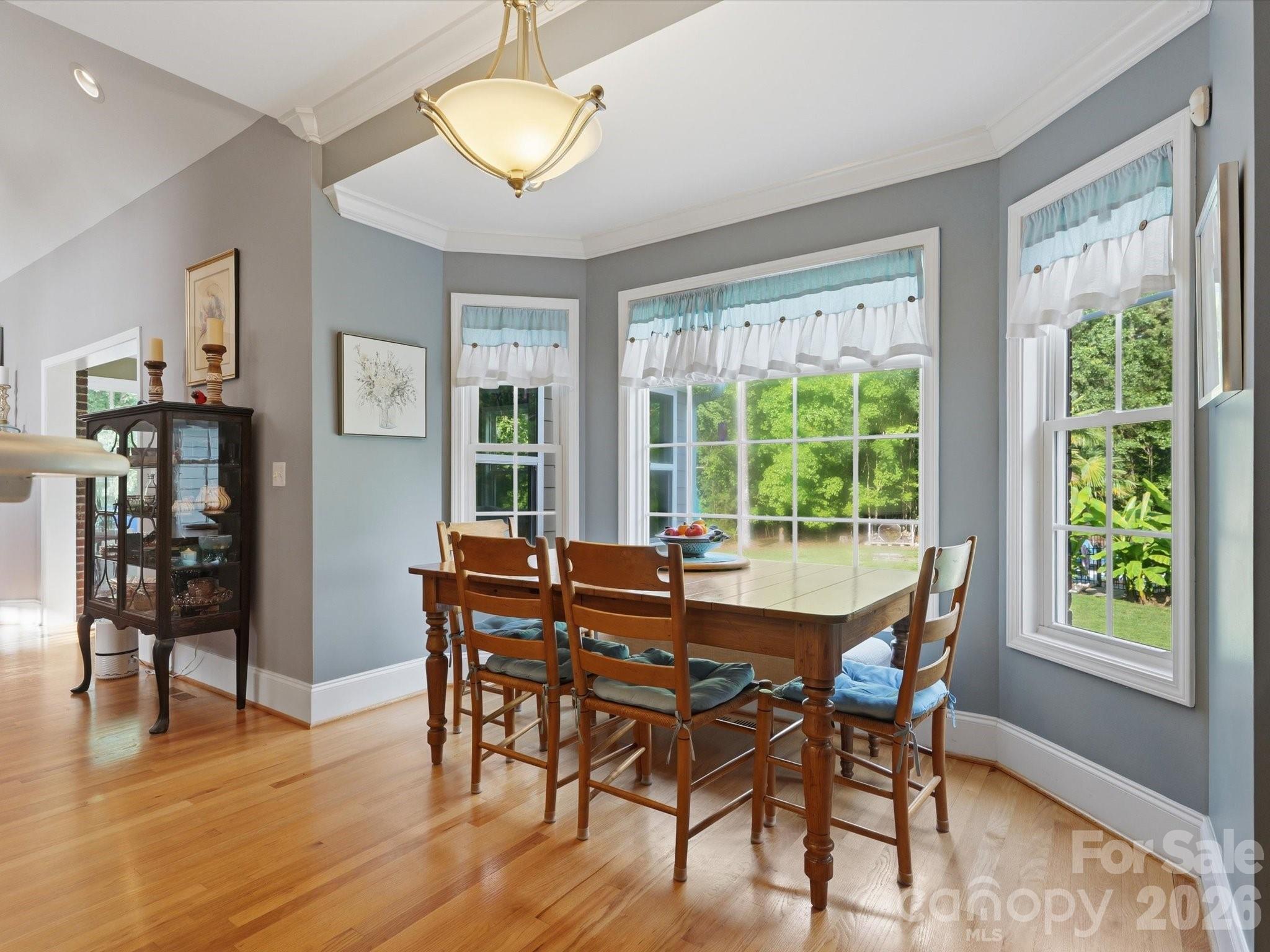 3009 Mason Court — Clover