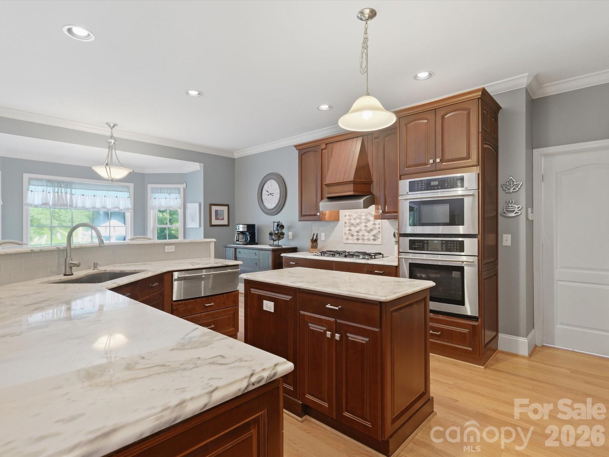 3009 Mason Court — Clover