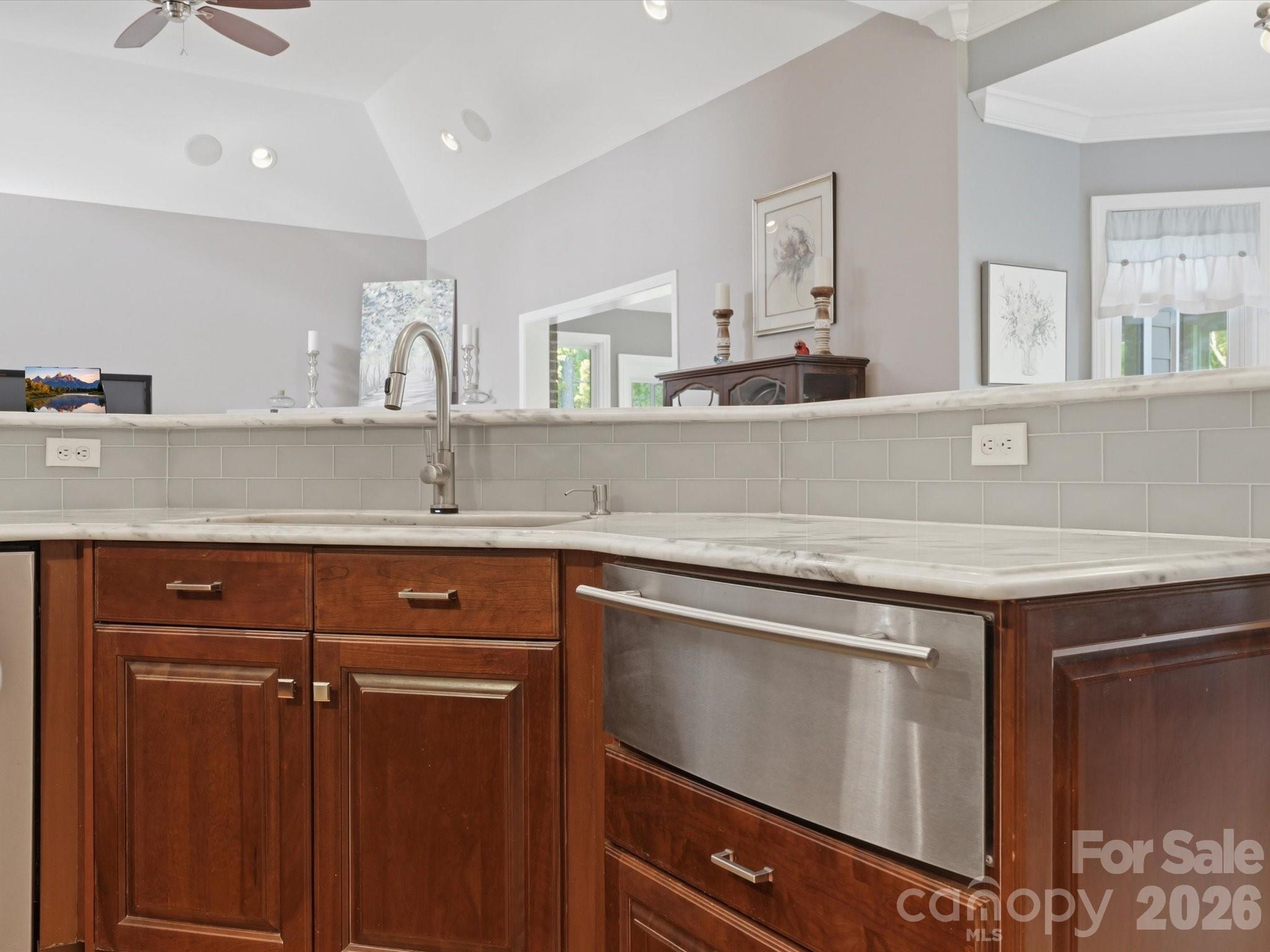 3009 Mason Court — Clover