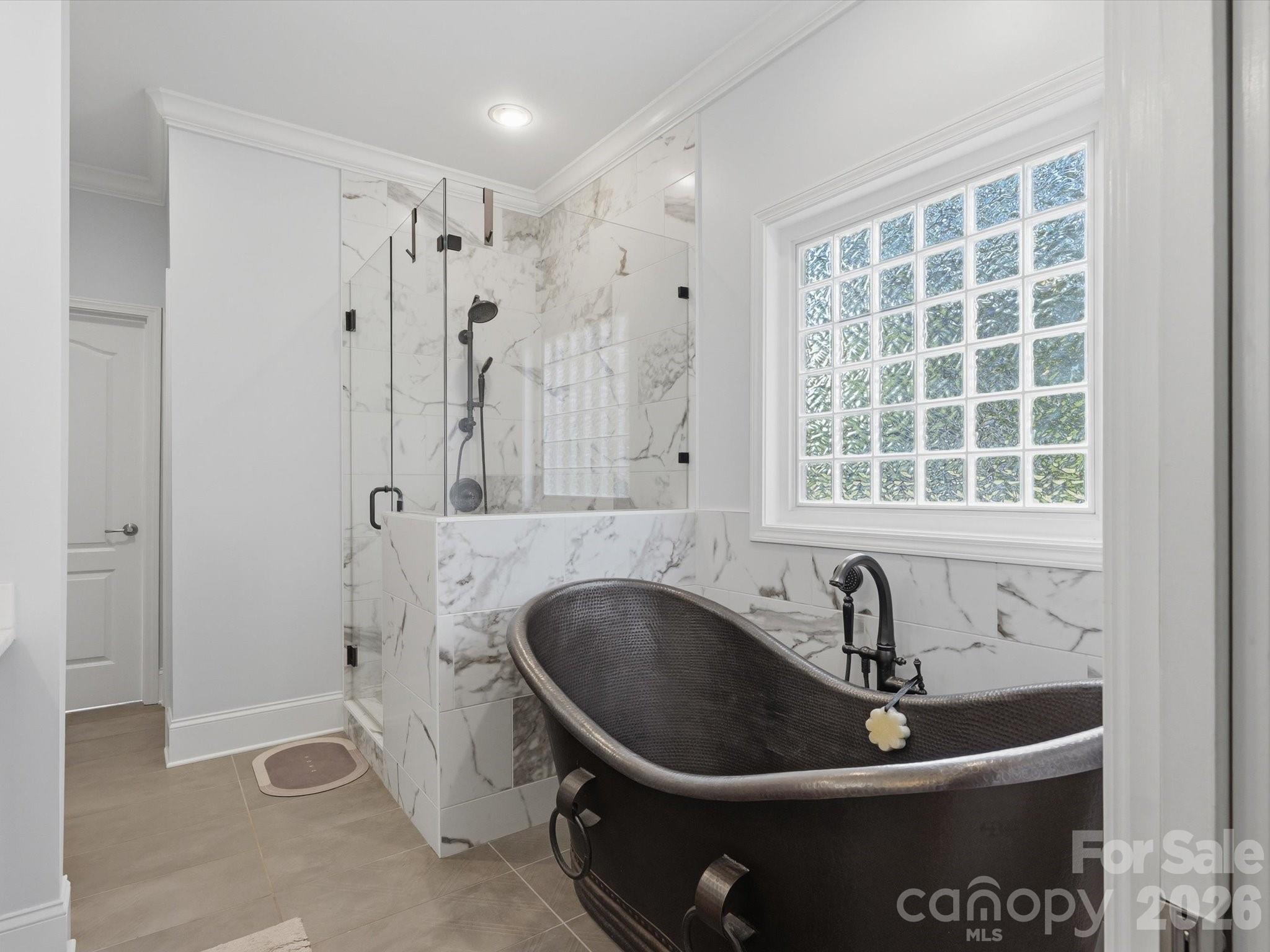 3009 Mason Court — Clover