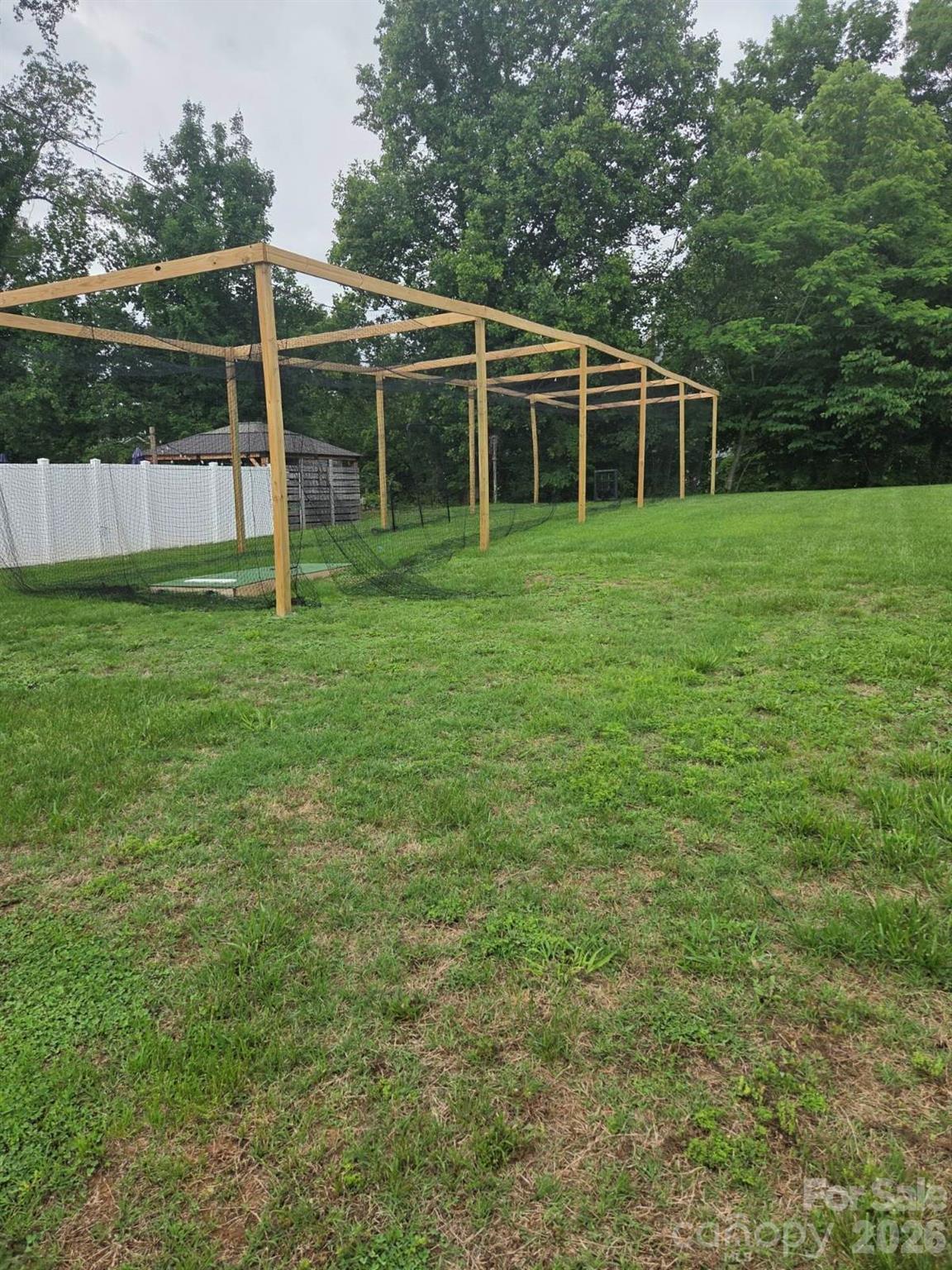 511 Lower Creek Drive NE — Lenoir