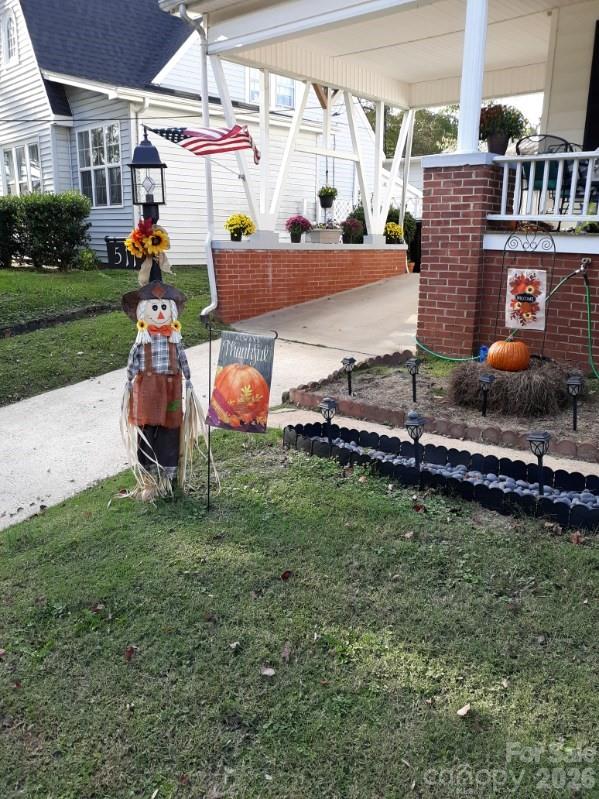 511 Lower Creek Drive NE — Lenoir