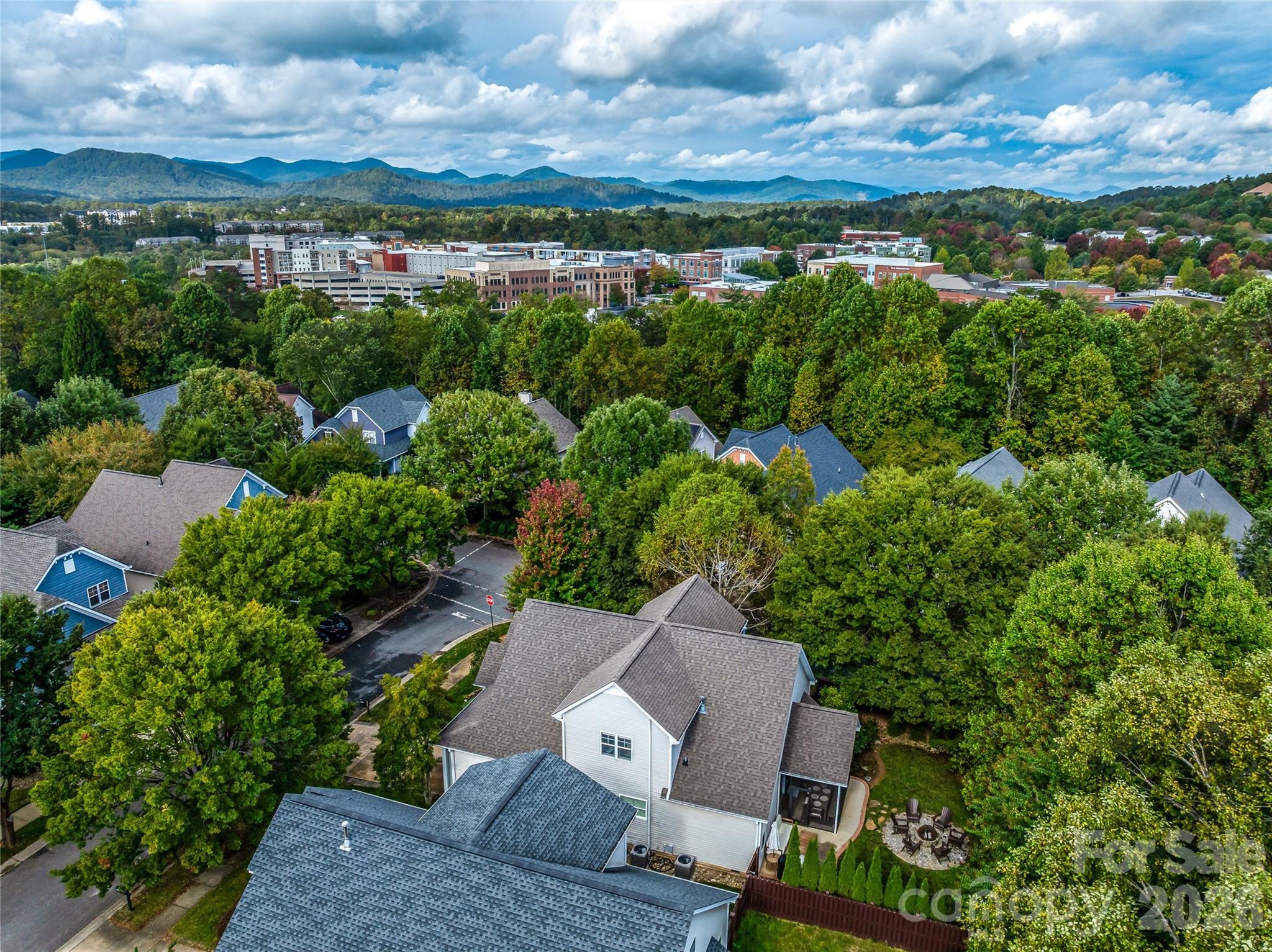 1513 Kentmere Lane — Asheville