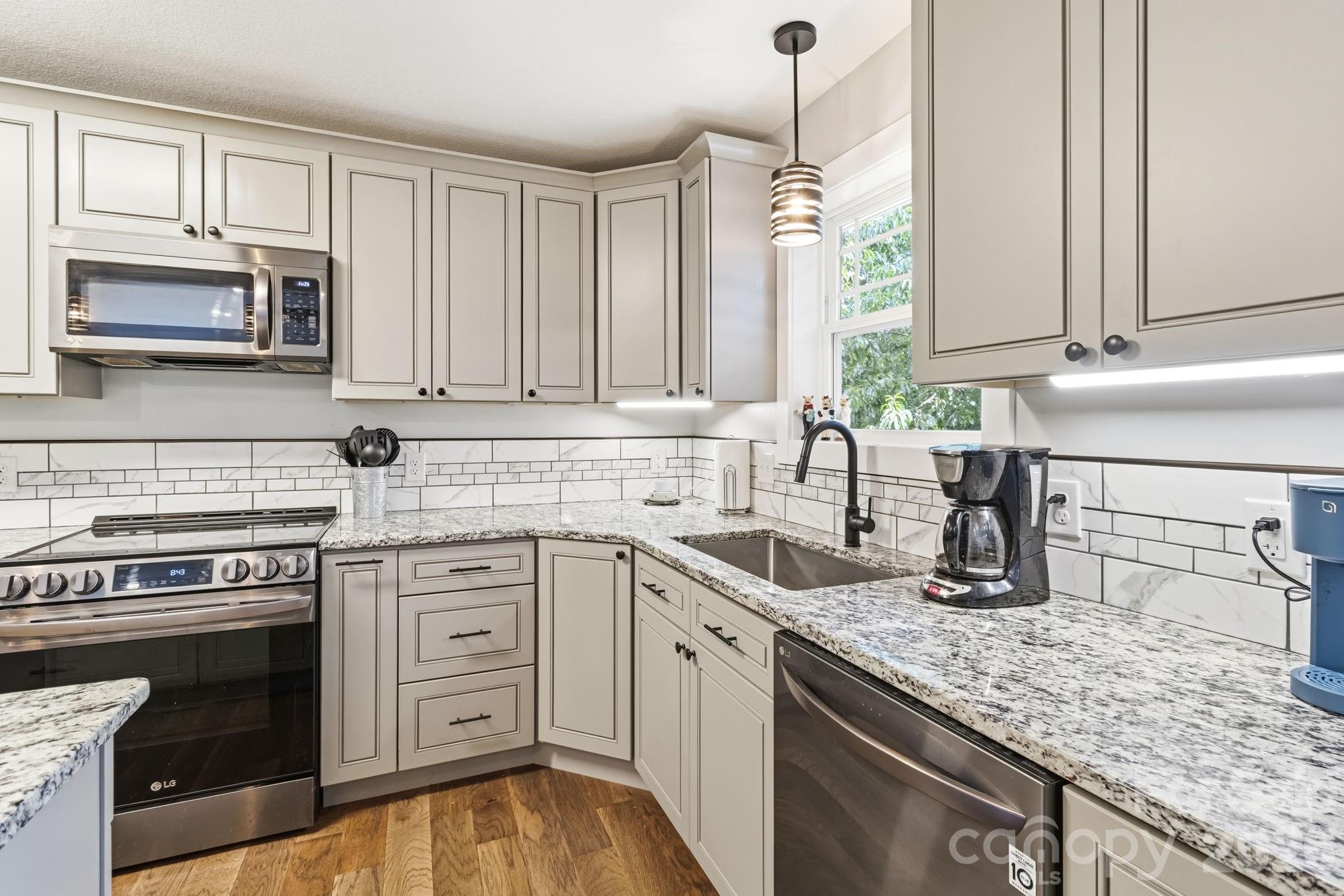 34 Aster Ridge Drive — Waynesville
