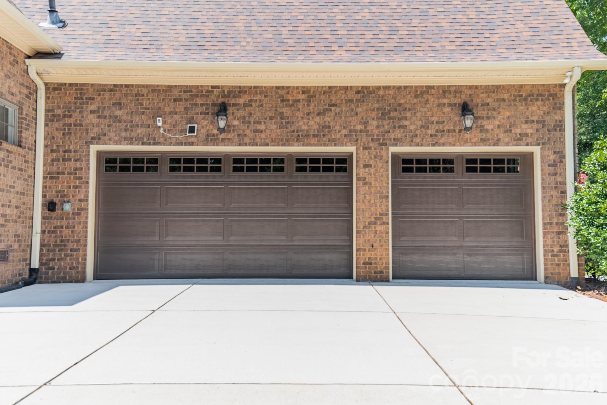 215 Blue River Road — Lake Wylie