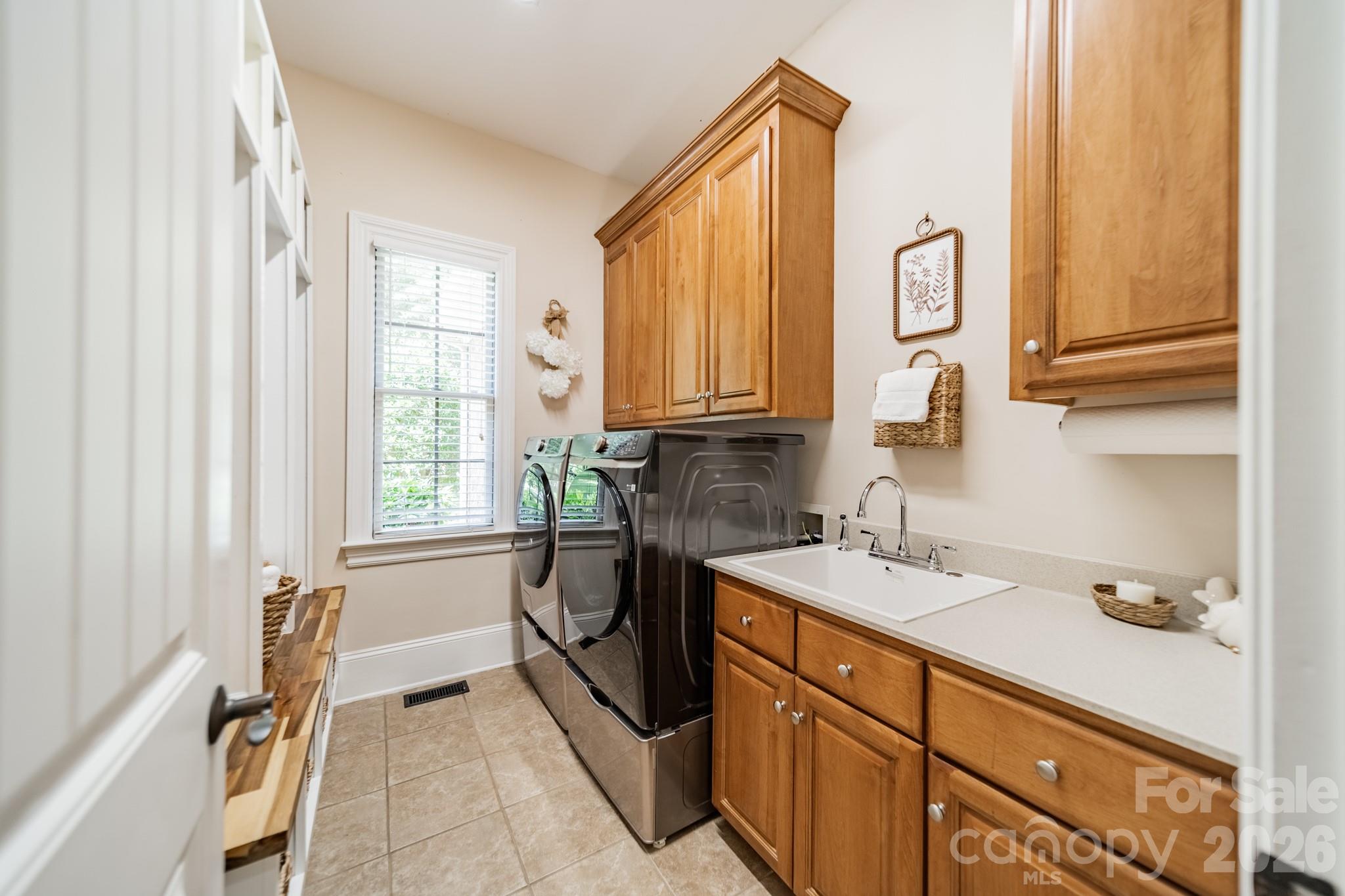 215 Blue River Road — Lake Wylie