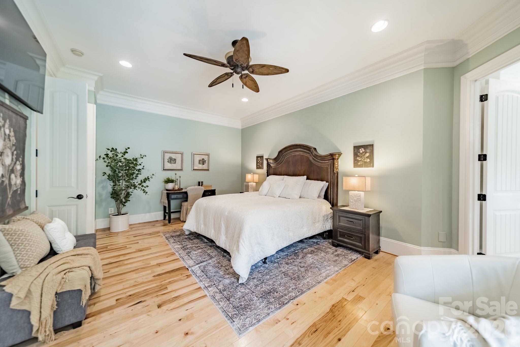 215 Blue River Road — Lake Wylie