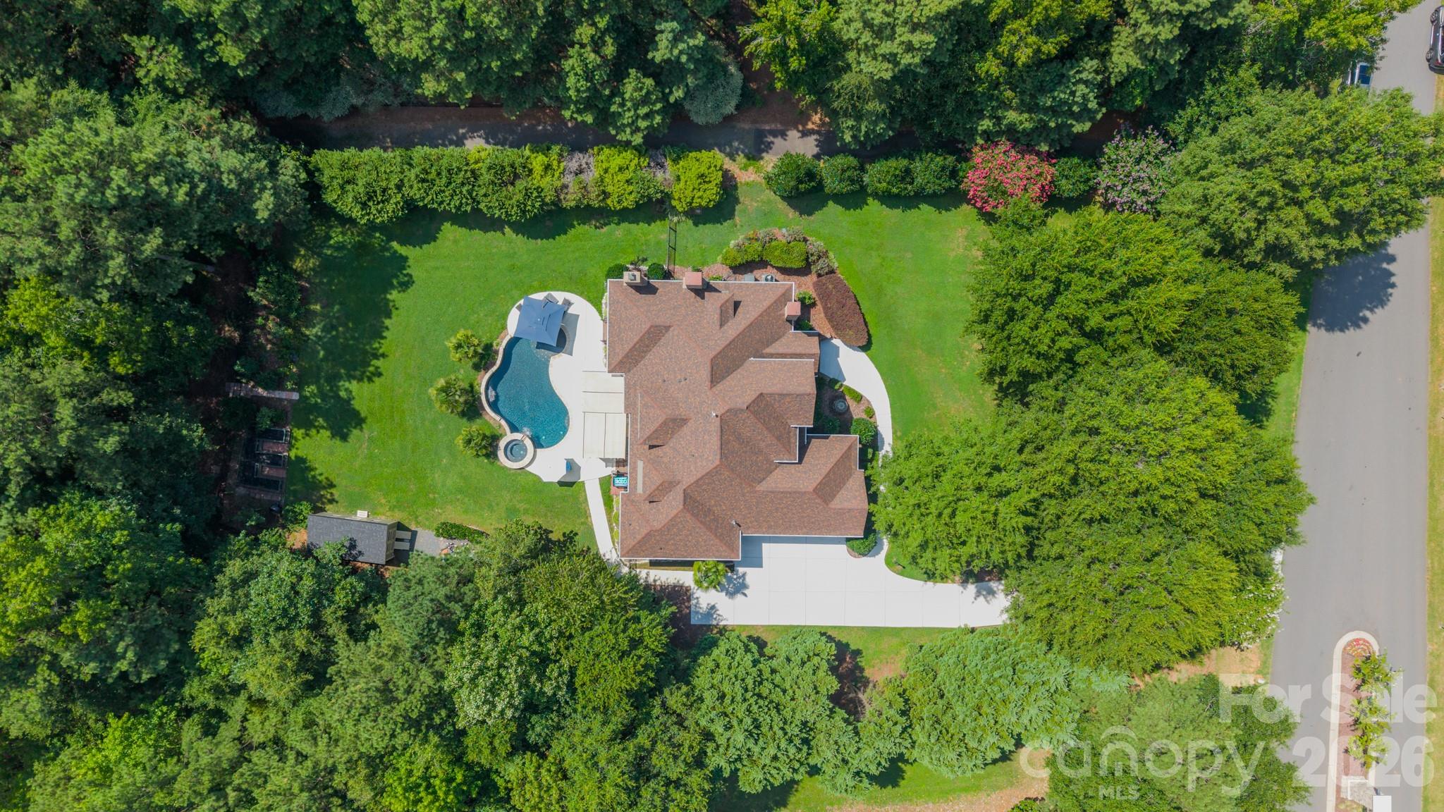 215 Blue River Road — Lake Wylie