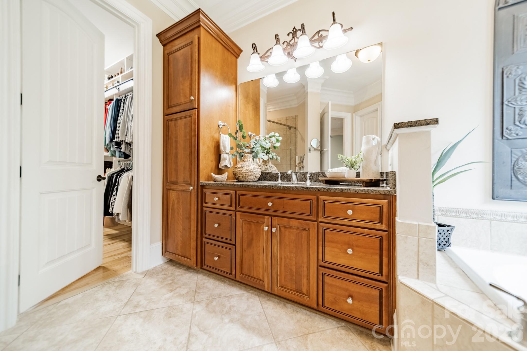 215 Blue River Road — Lake Wylie