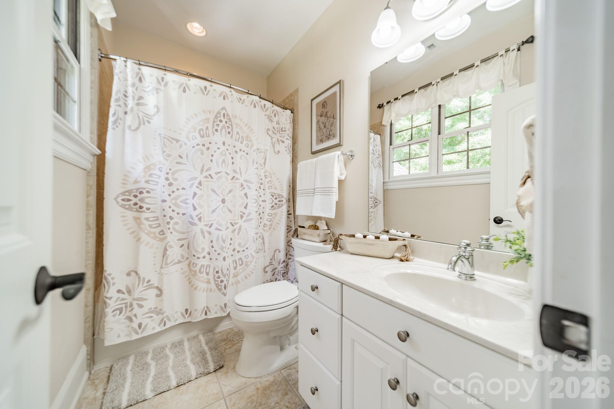 215 Blue River Road — Lake Wylie