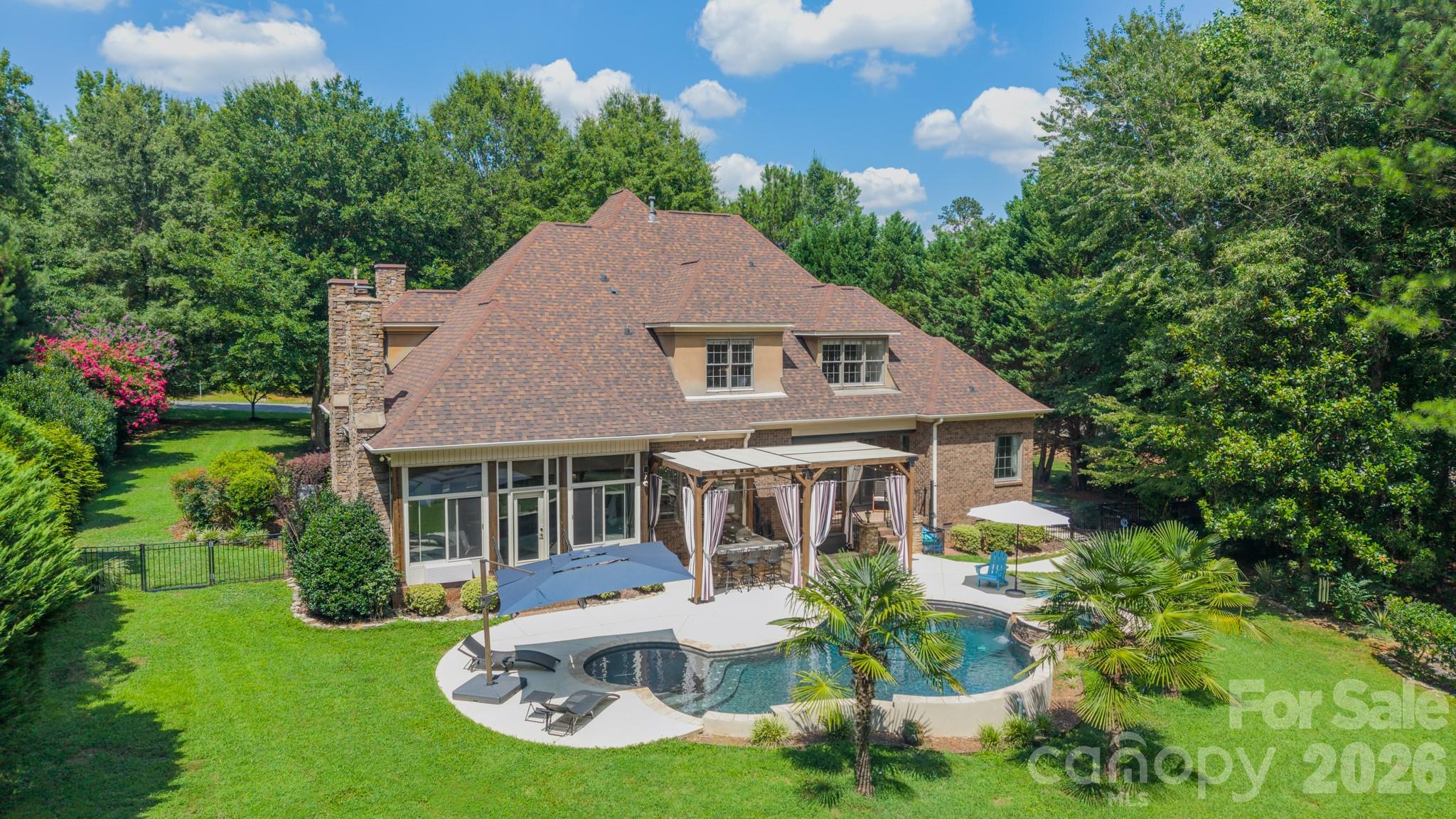 215 Blue River Road — Lake Wylie