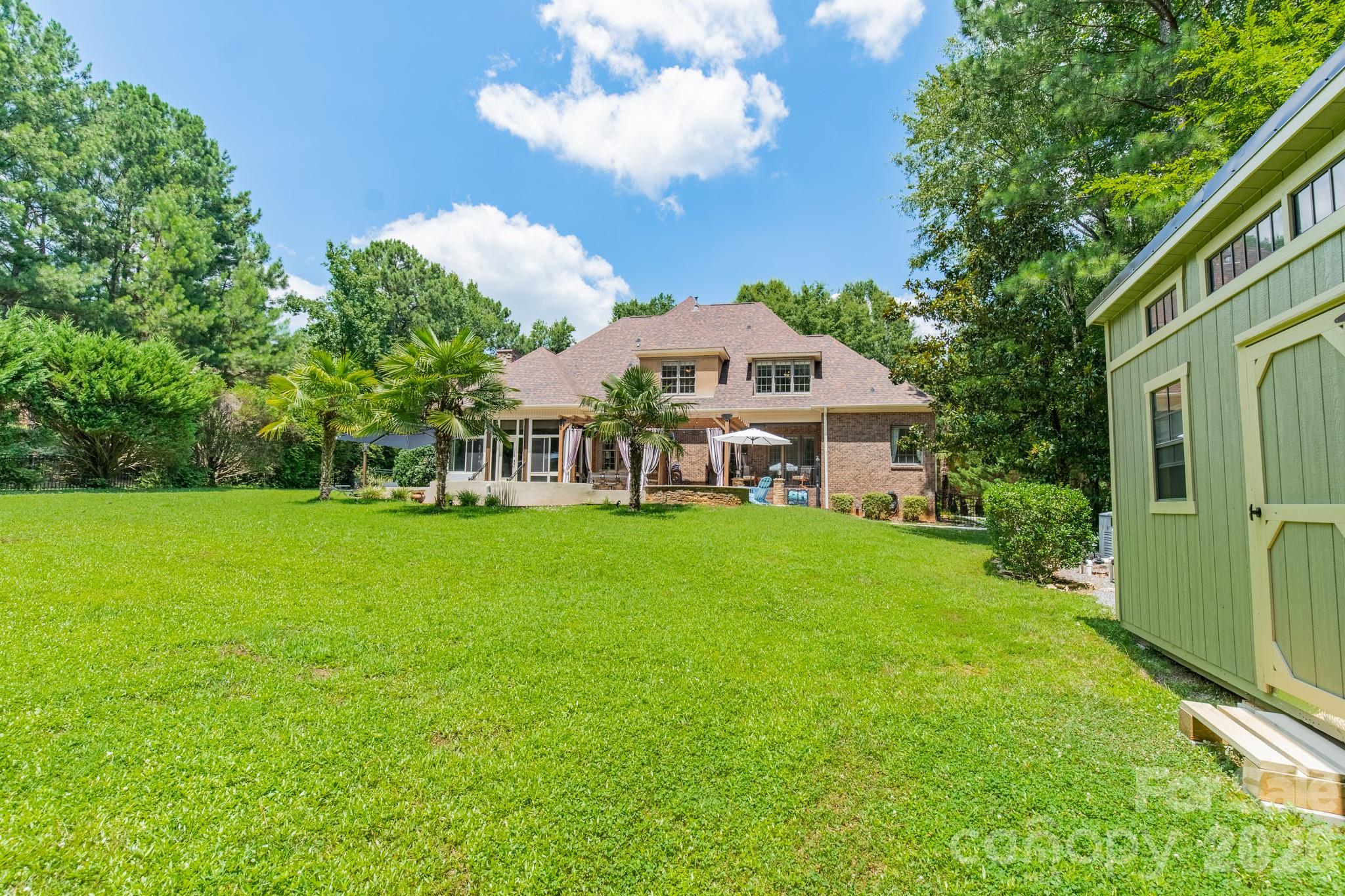 215 Blue River Road — Lake Wylie